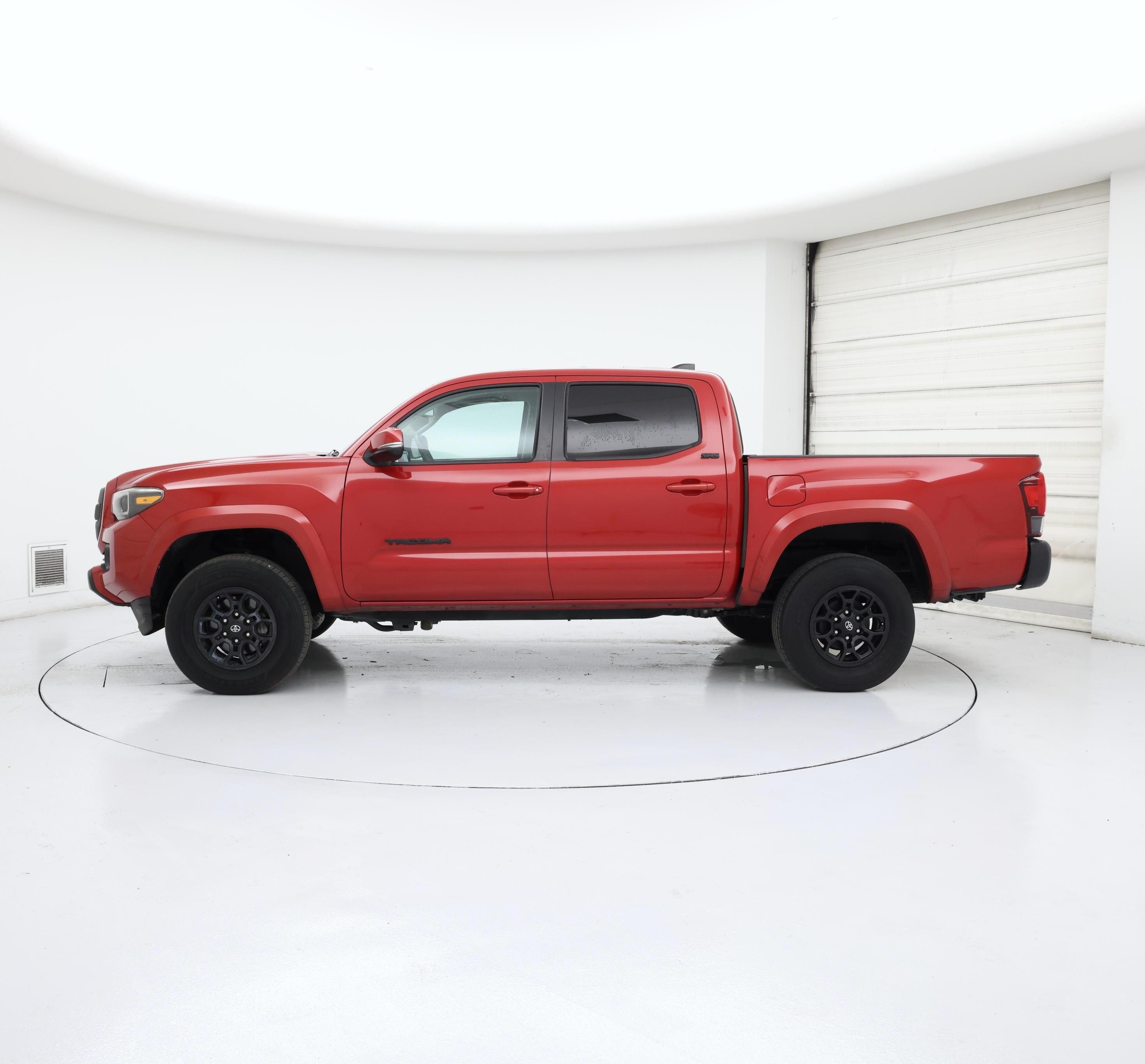 Thumbnail: 2022 Toyota Tacoma - 3