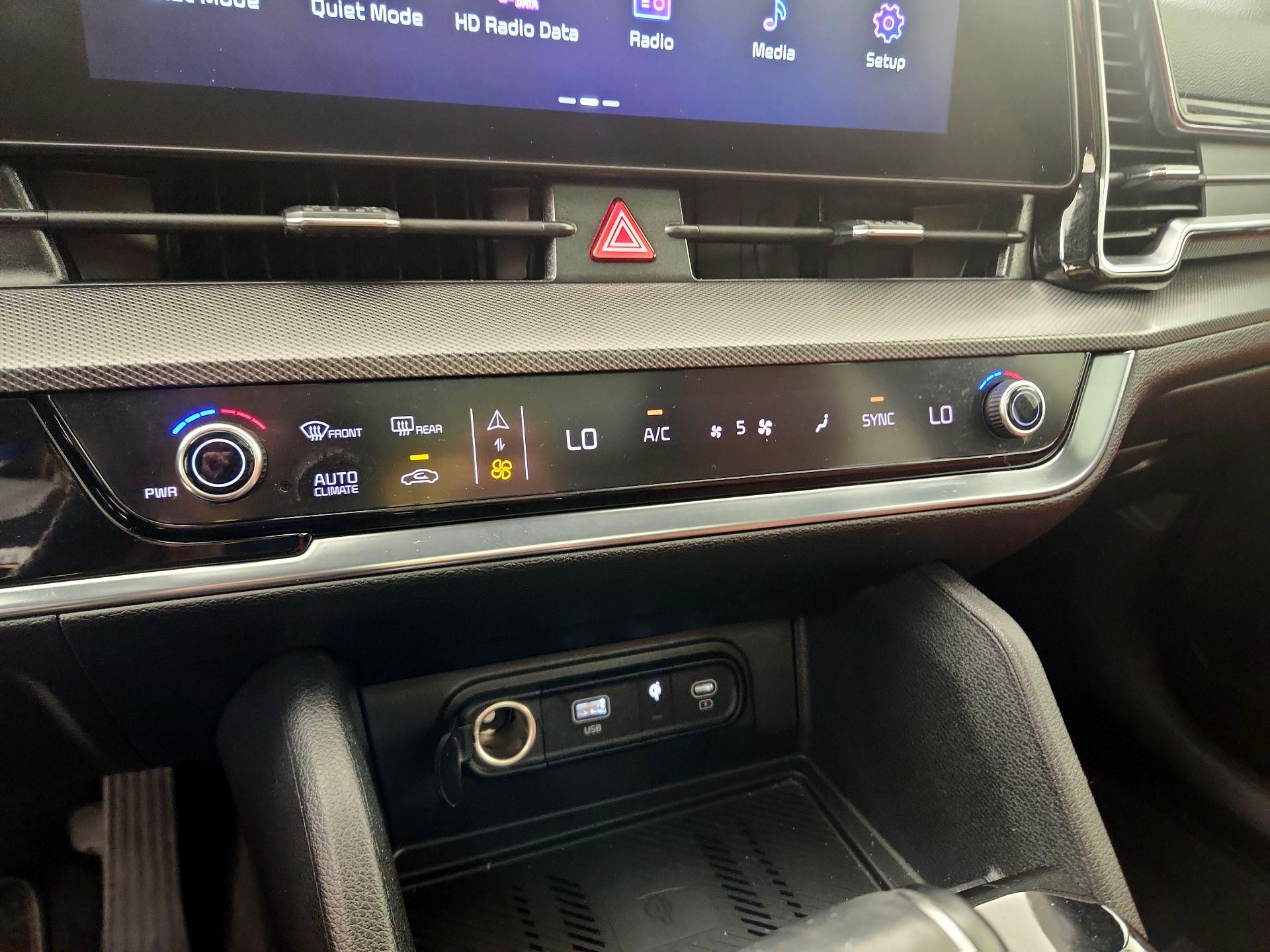 Thumbnail: 2023 Kia Sportage - 17