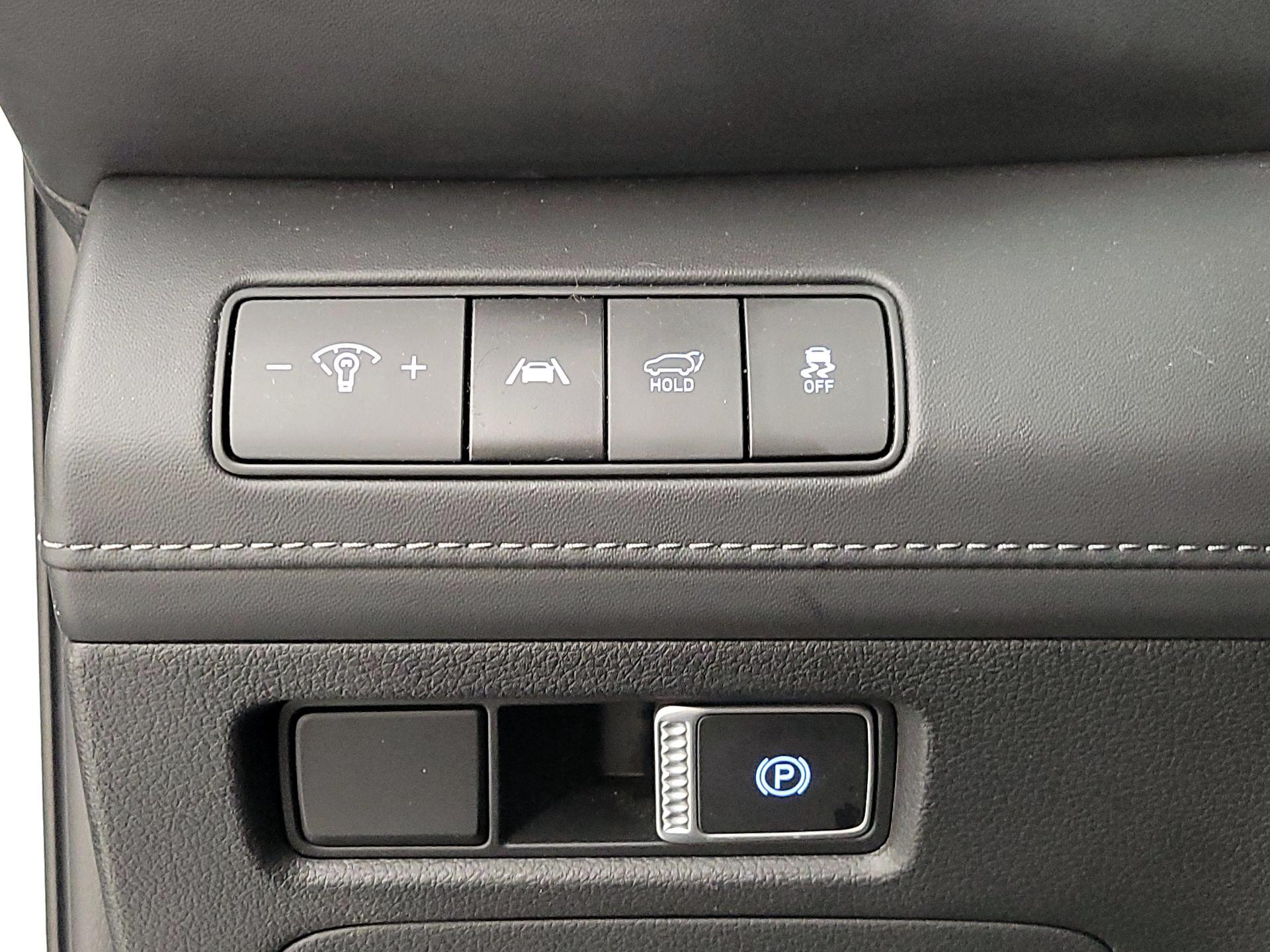 Thumbnail: 2023 Hyundai Santa Fe - 13