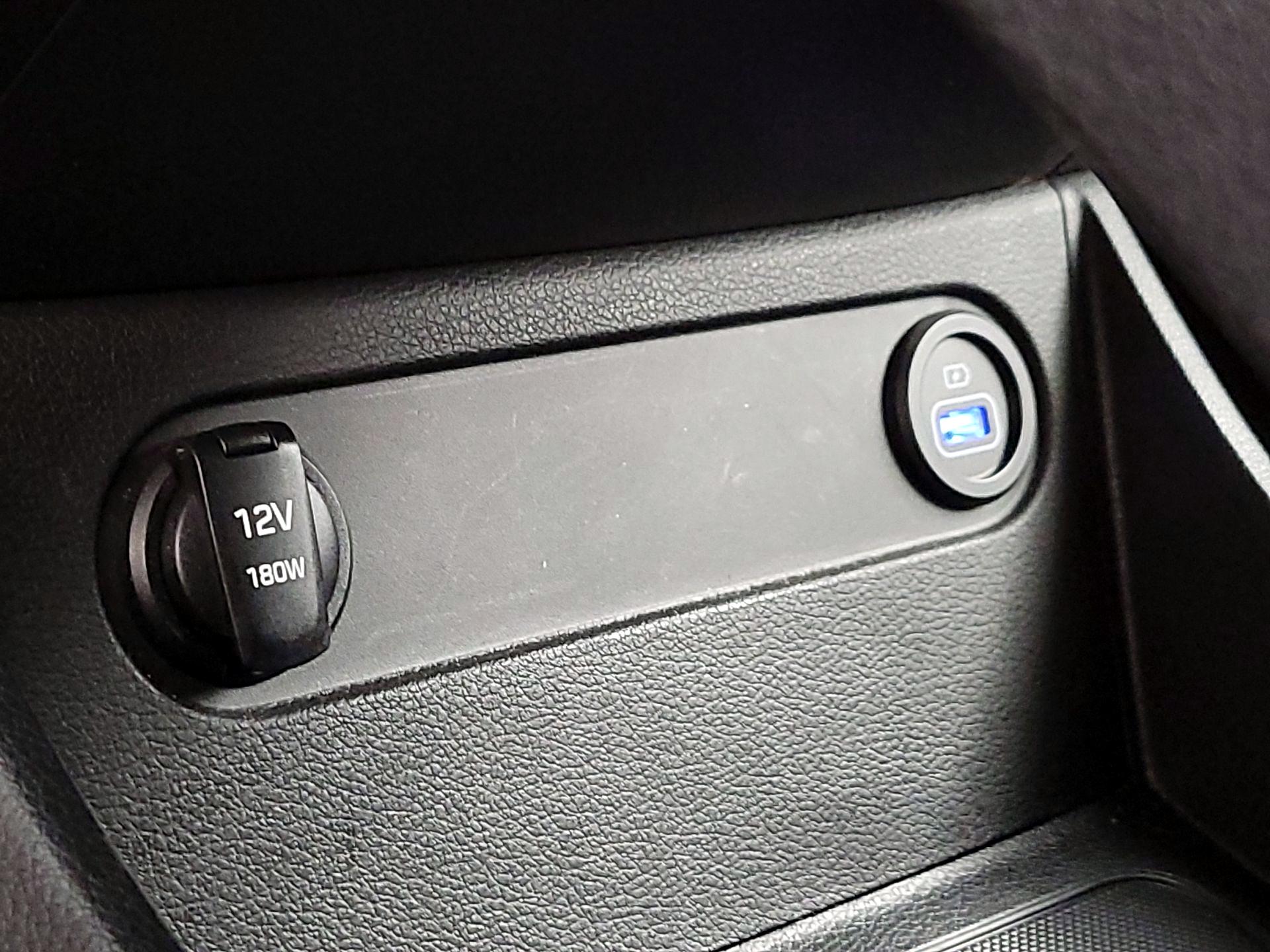 Thumbnail: 2023 Hyundai Santa Fe - 18