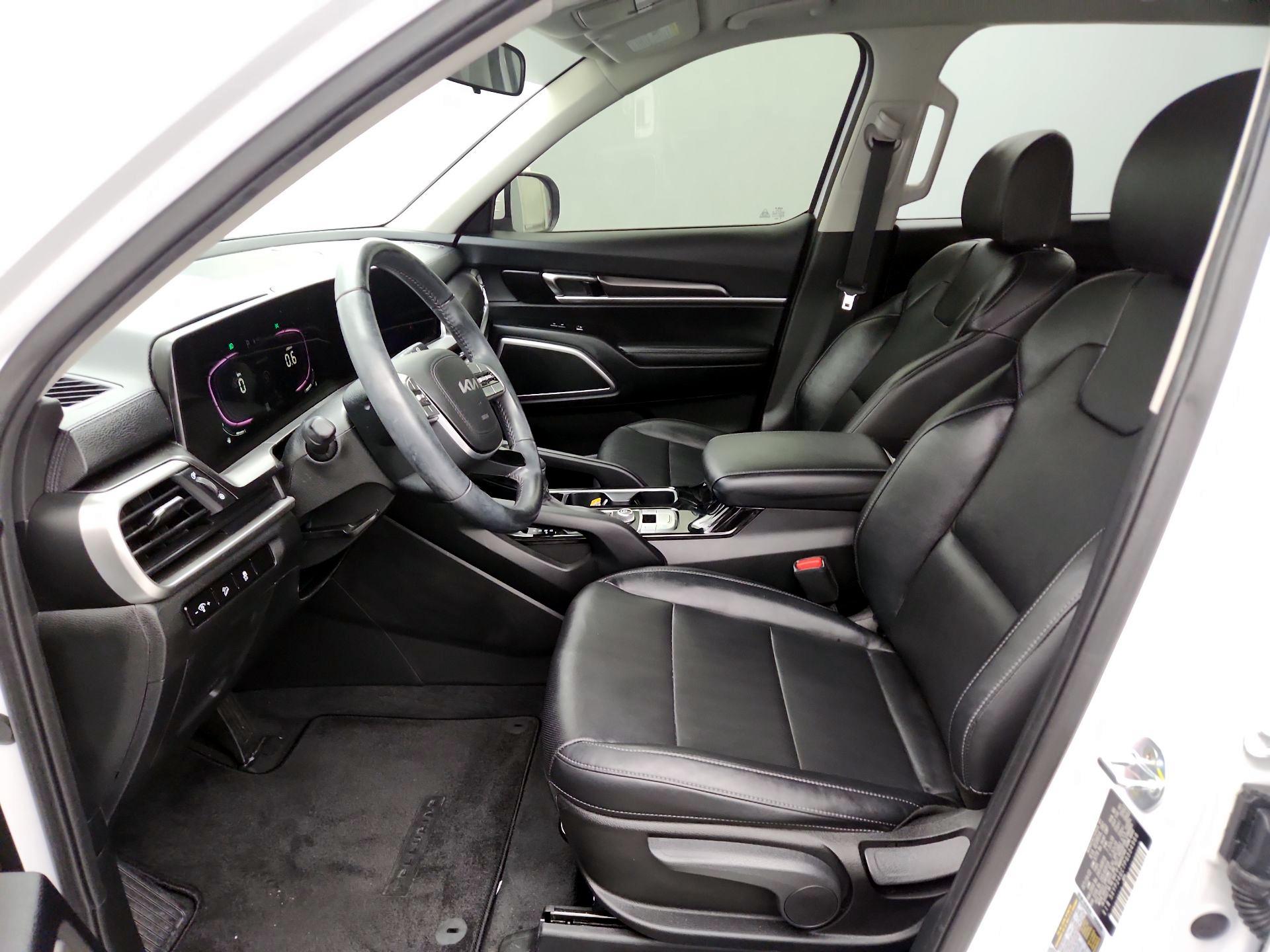 Thumbnail: 2023 Kia Telluride - 11