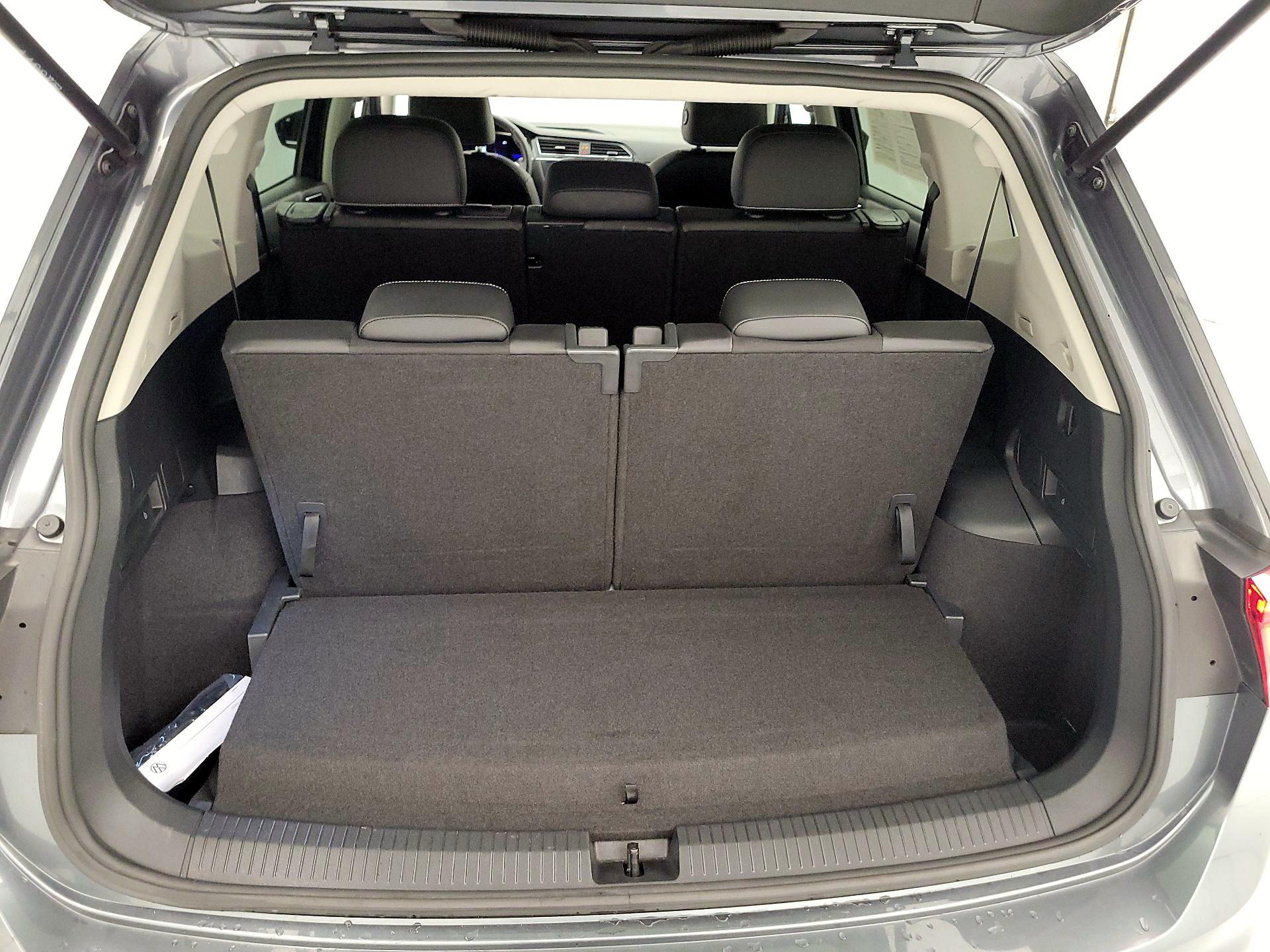 Thumbnail: 2023 Volkswagen Tiguan - 16