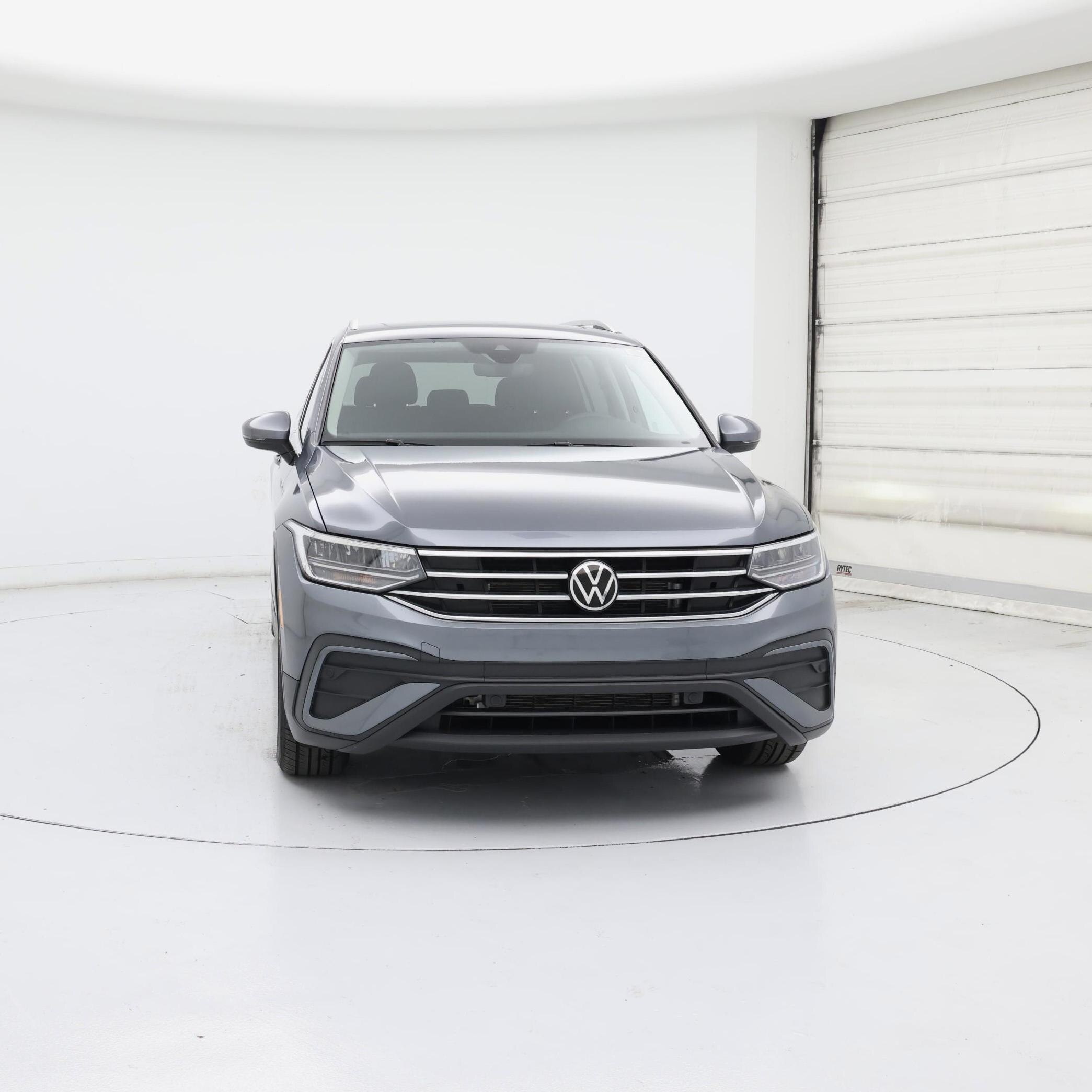 Thumbnail: 2023 Volkswagen Tiguan - 5