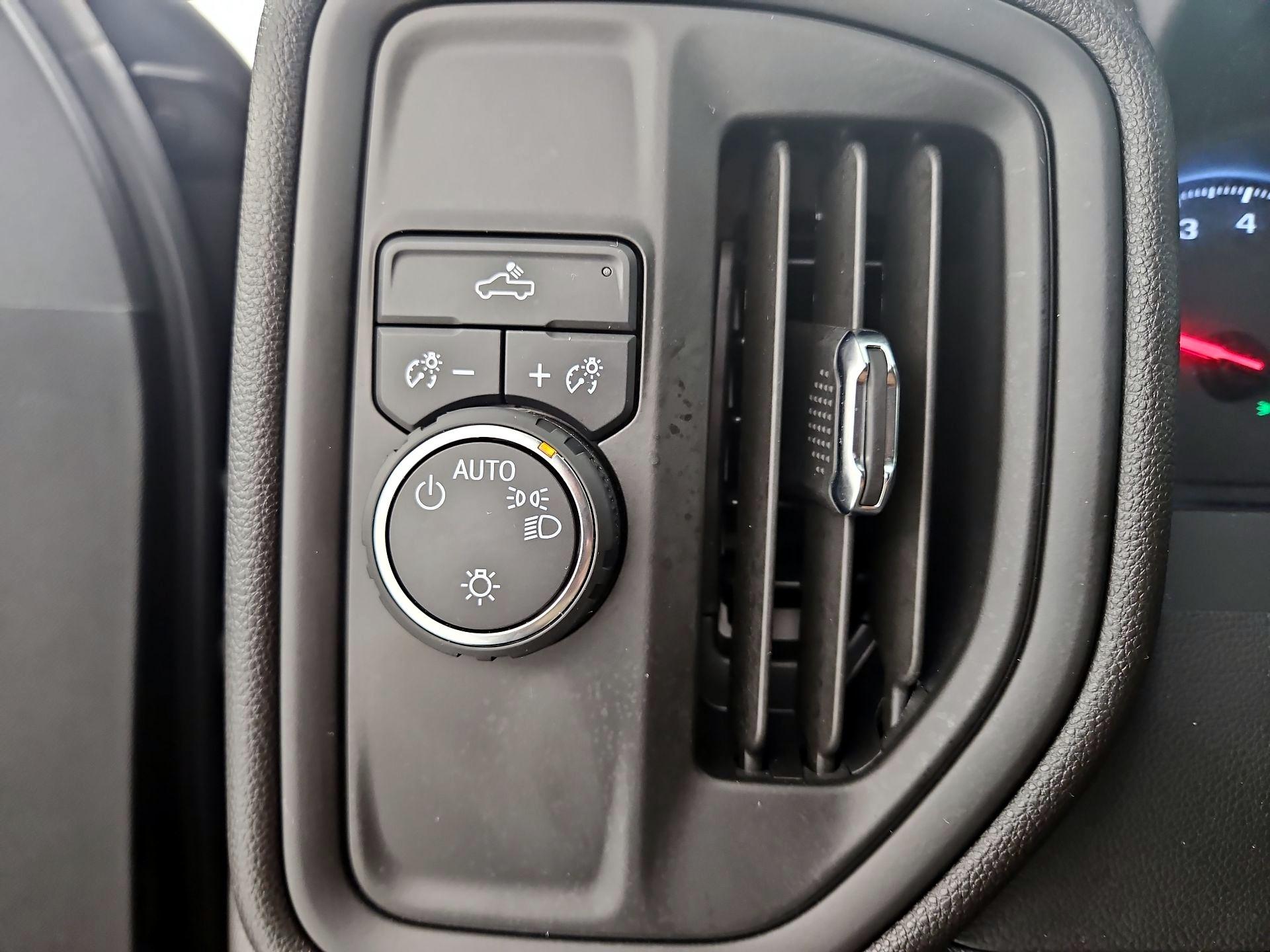 Thumbnail: 2025 Chevrolet Silverado 1500 - 13