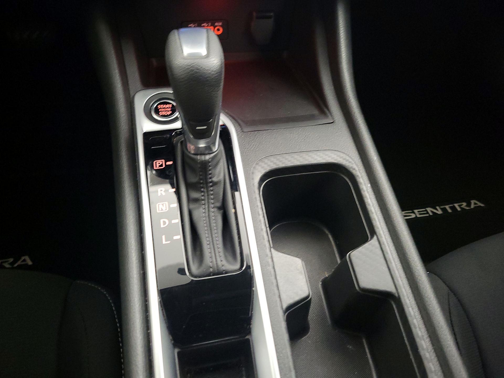 Thumbnail: 2022 Nissan Sentra - 17