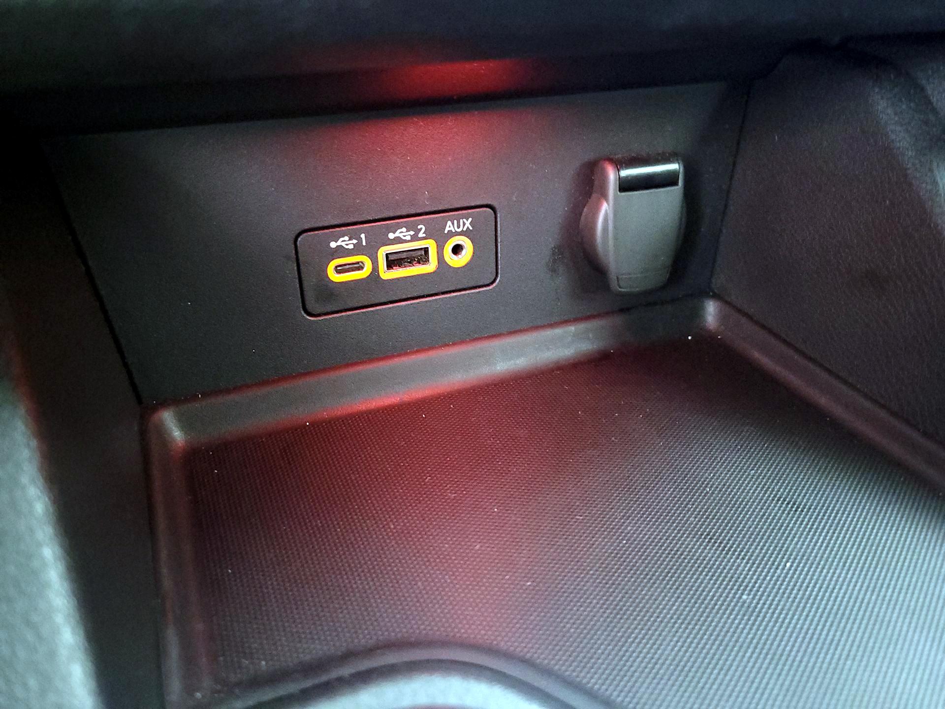 Thumbnail: 2022 Nissan Sentra - 18