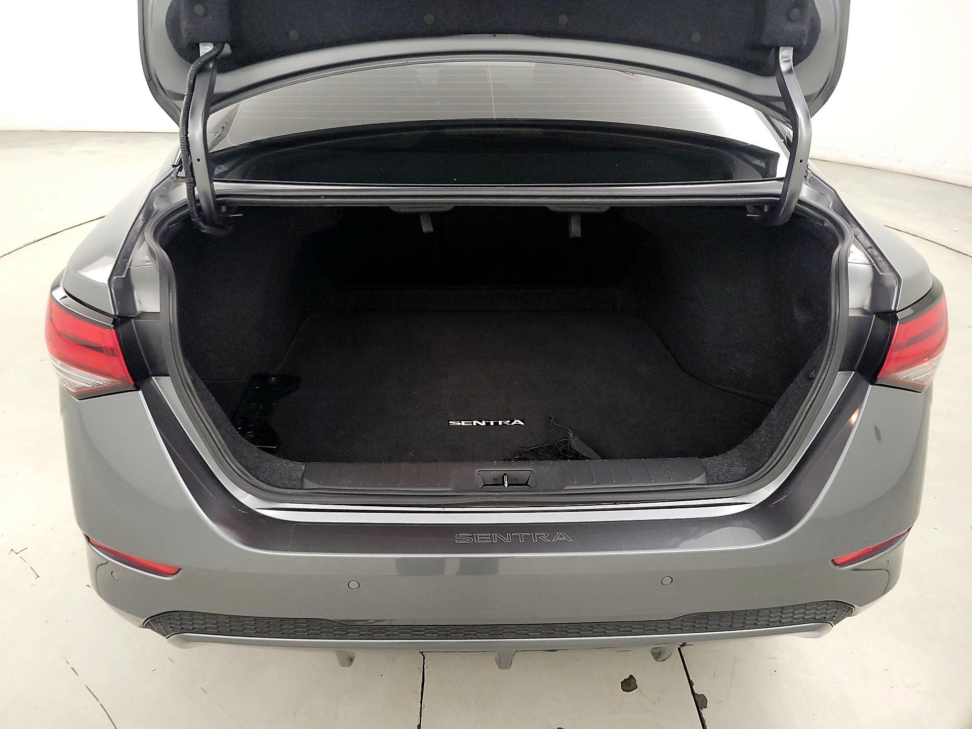 Thumbnail: 2022 Nissan Sentra - 20