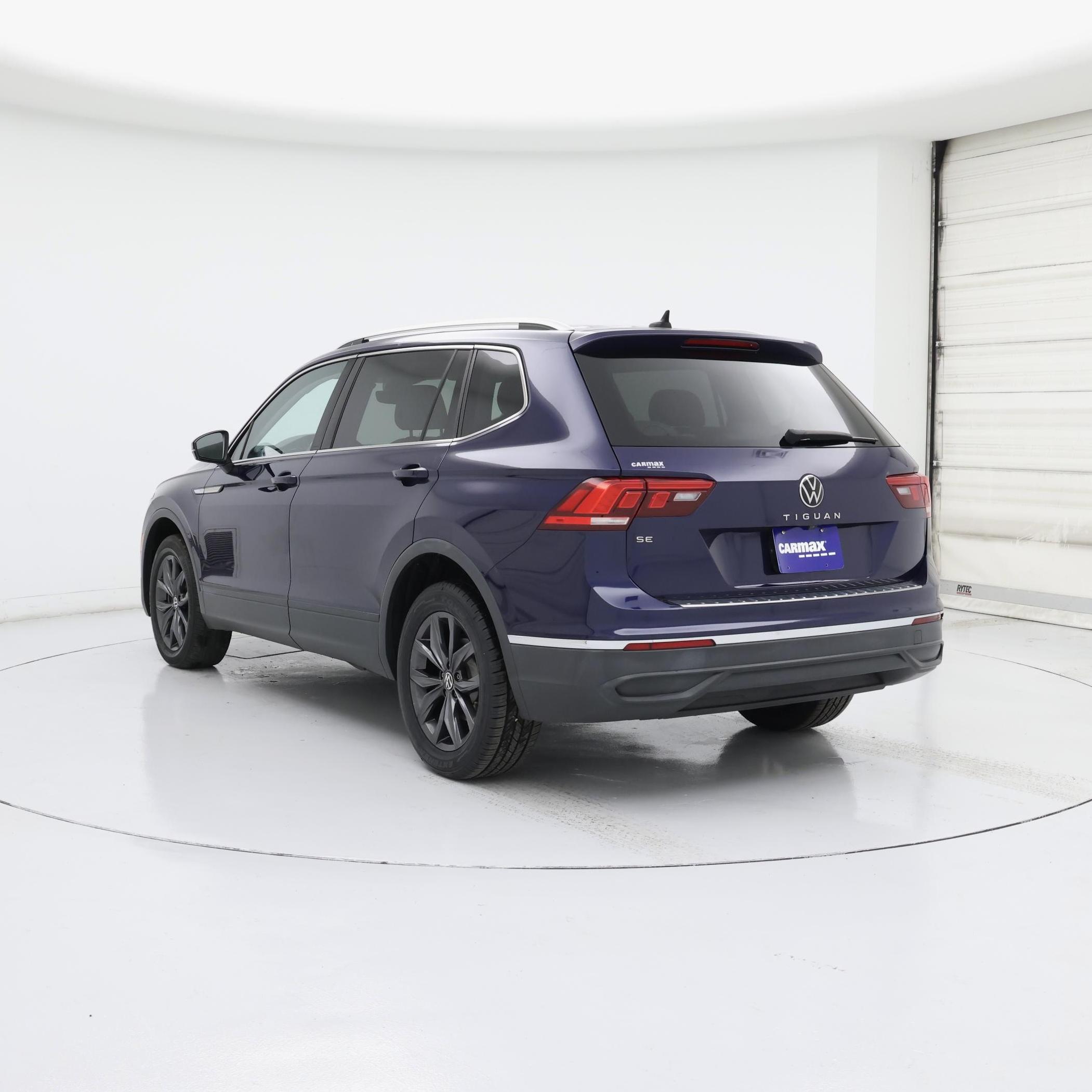 Thumbnail: 2022 Volkswagen Tiguan - 2