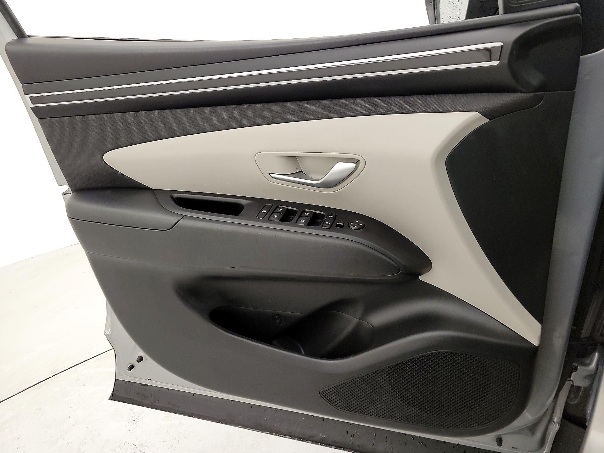 Thumbnail: 2023 Hyundai Tucson - 12