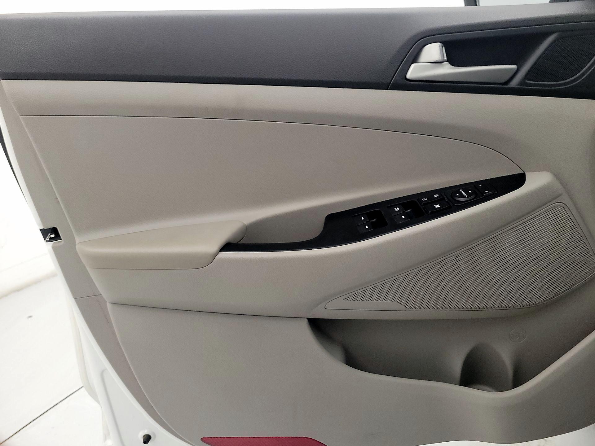 Thumbnail: 2021 Hyundai Tucson - 12