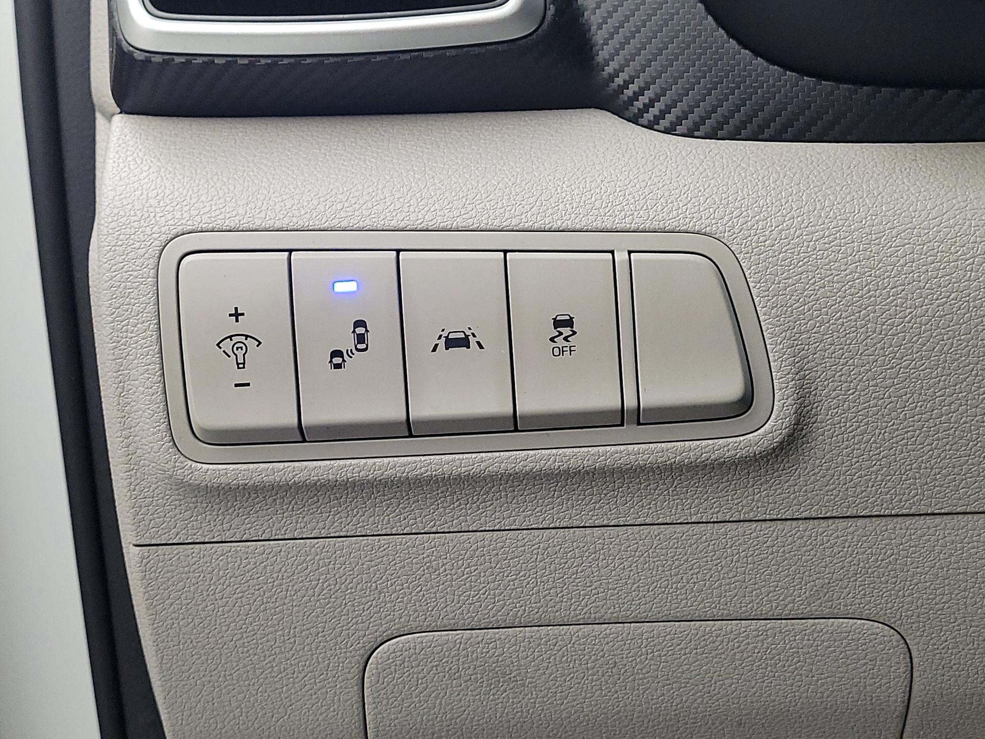 Thumbnail: 2021 Hyundai Tucson - 13