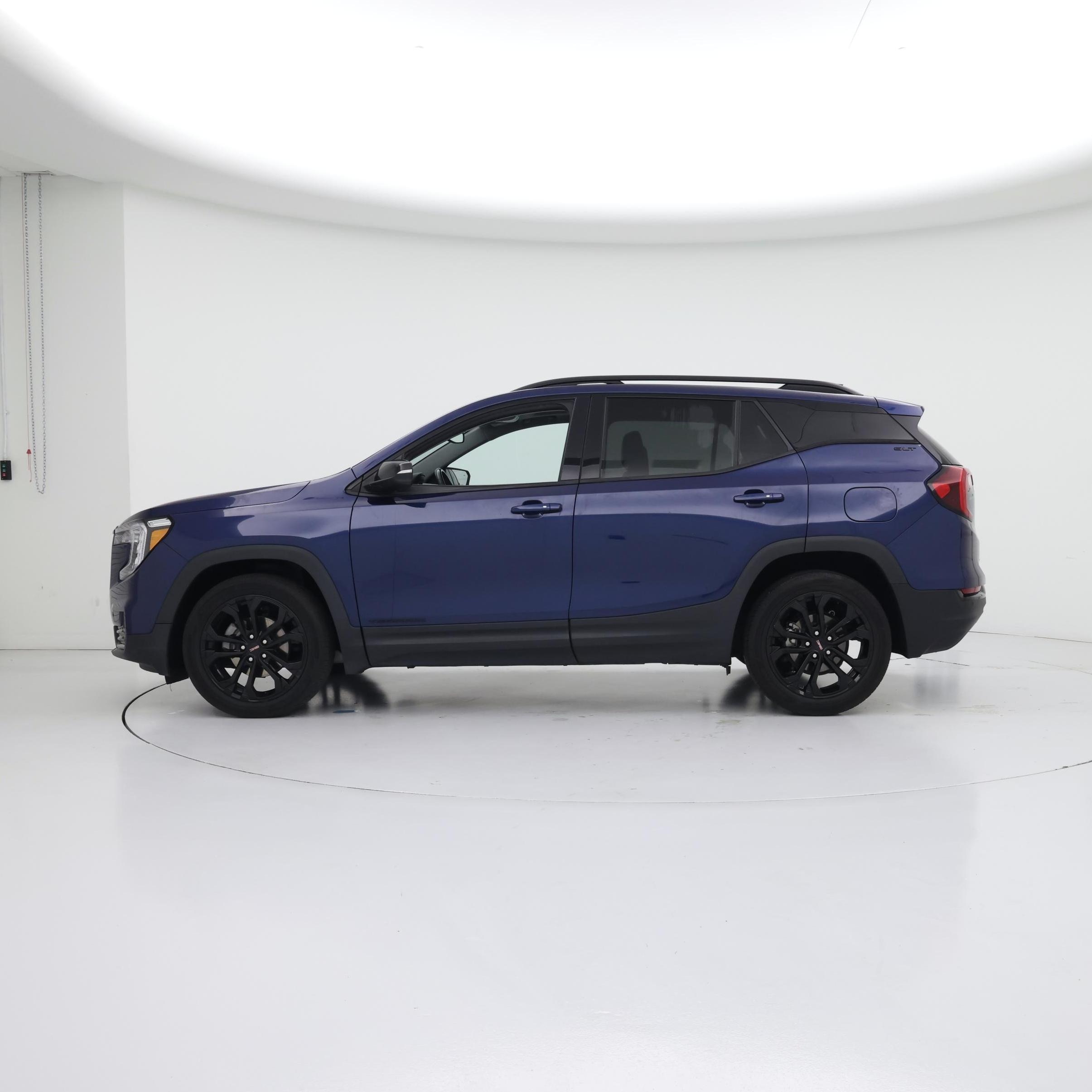 Thumbnail: 2022 GMC Terrain - 3