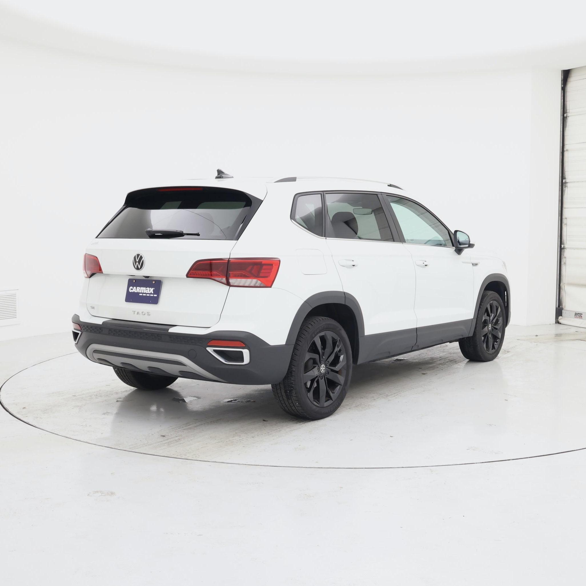 Thumbnail: 2024 Volkswagen Taos - 8