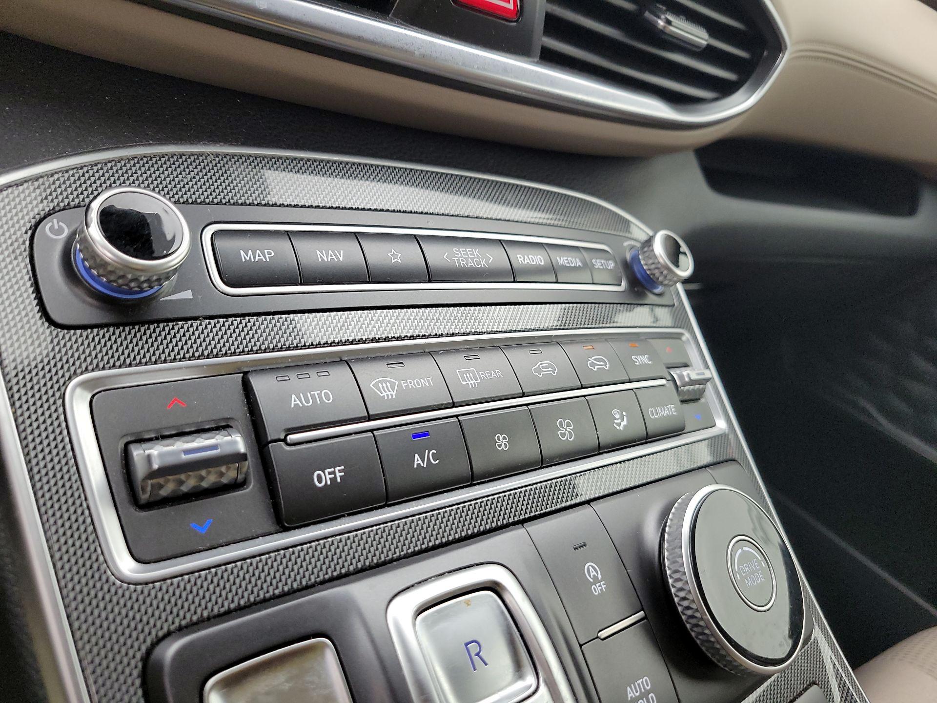 Thumbnail: 2023 Hyundai Santa Fe - 17