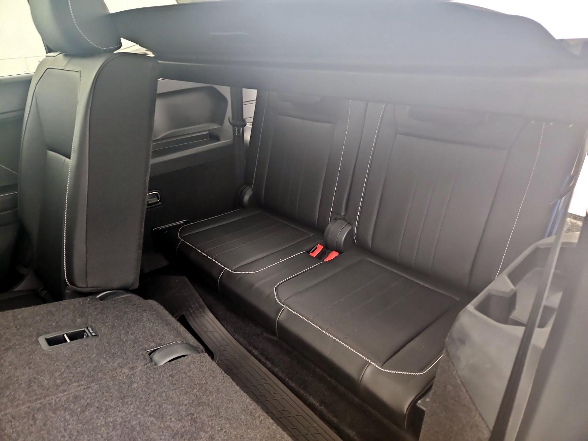 Thumbnail: 2022 Volkswagen Tiguan - 19