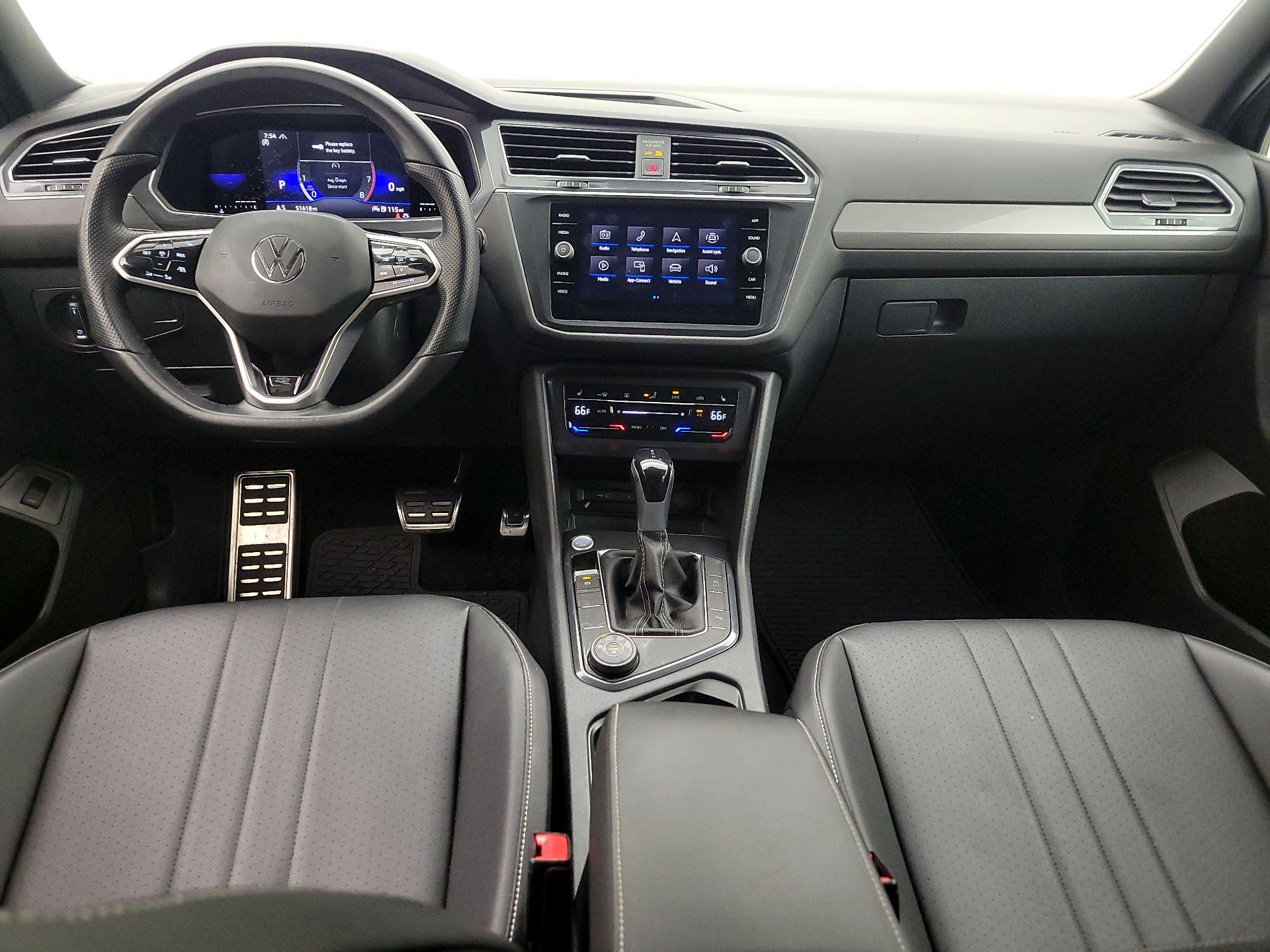 Thumbnail: 2022 Volkswagen Tiguan - 9