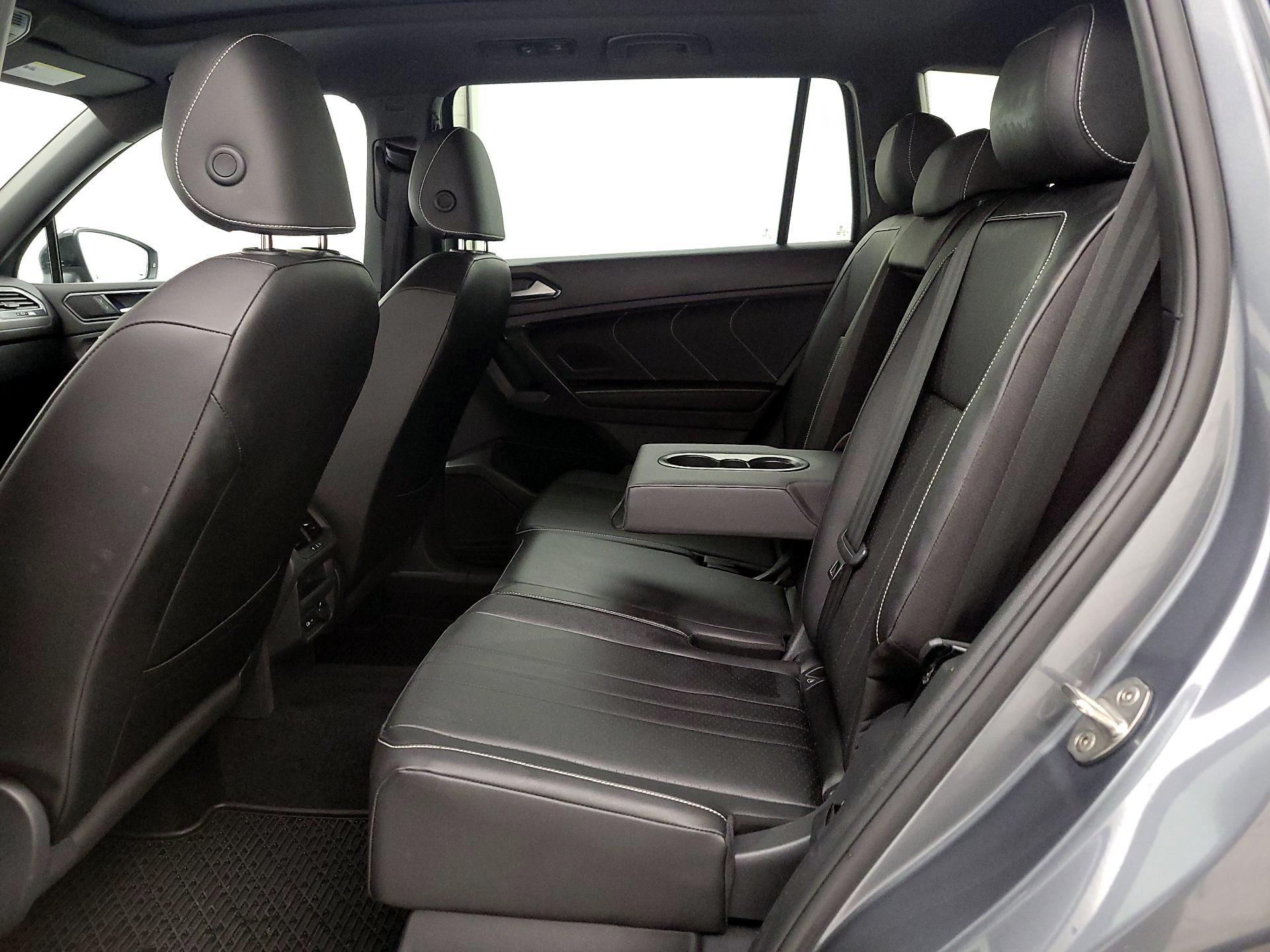 Thumbnail: 2022 Volkswagen Tiguan - 19