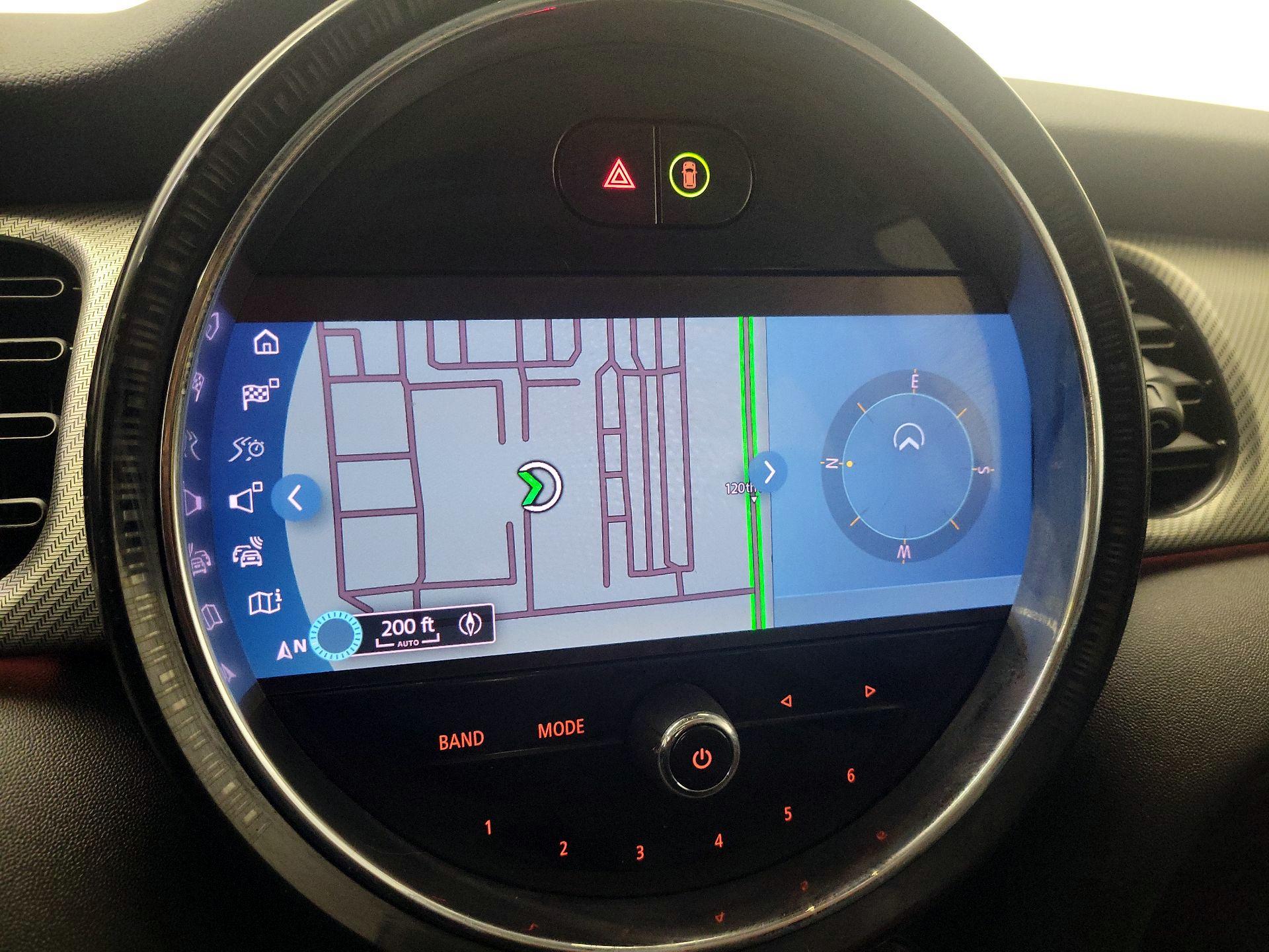 Thumbnail: 2022 Volkswagen Tiguan - 14