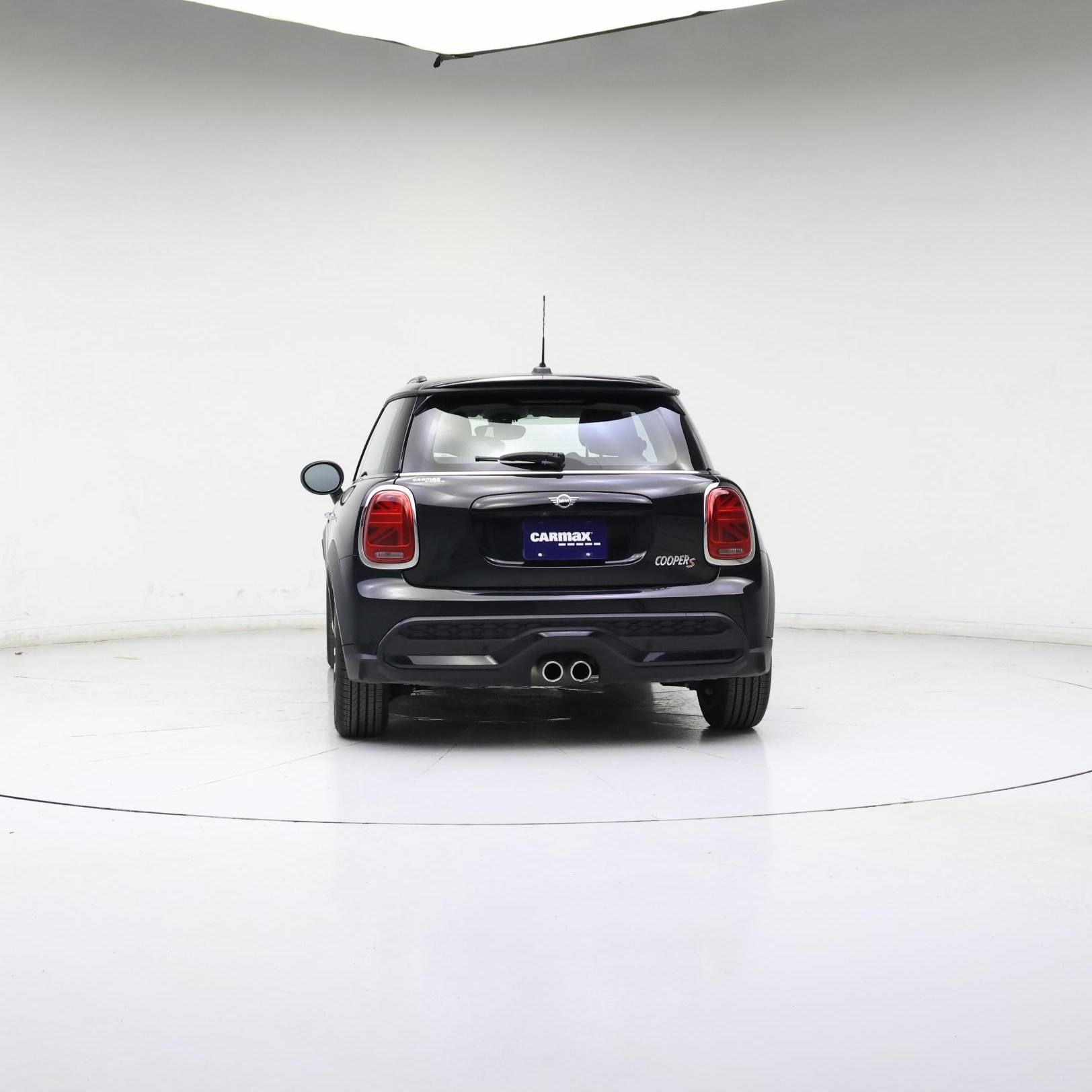 Thumbnail: 2022 Volkswagen Tiguan - 6