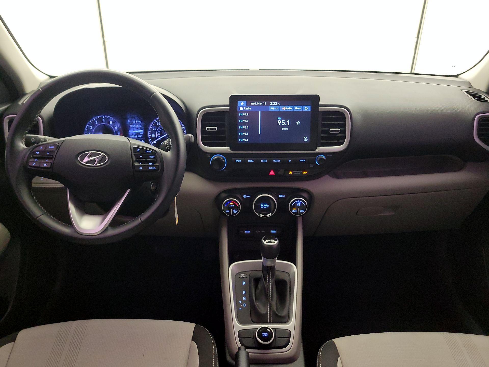 Thumbnail: 2022 Hyundai Venue - 8