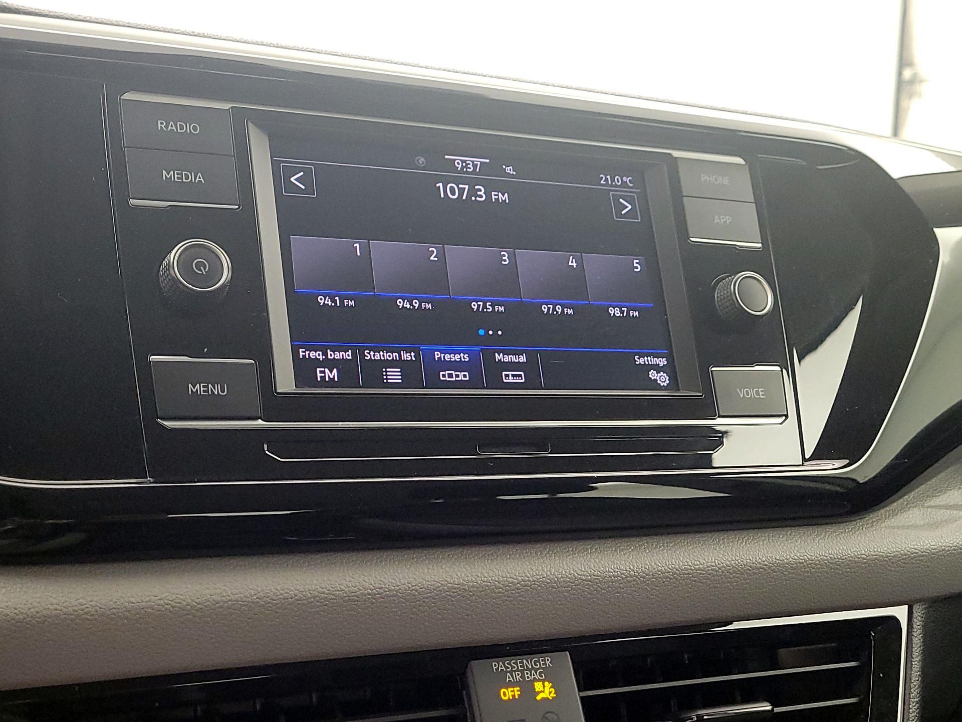 Thumbnail: 2024 Volkswagen Taos - 15