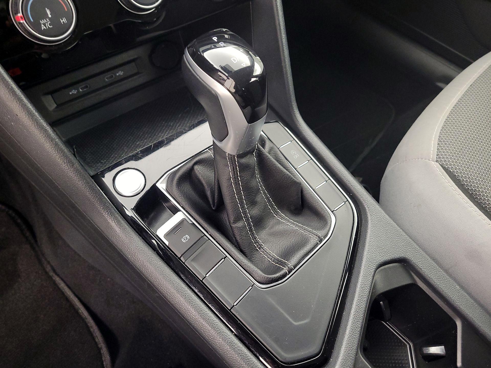 Thumbnail: 2024 Volkswagen Taos - 17