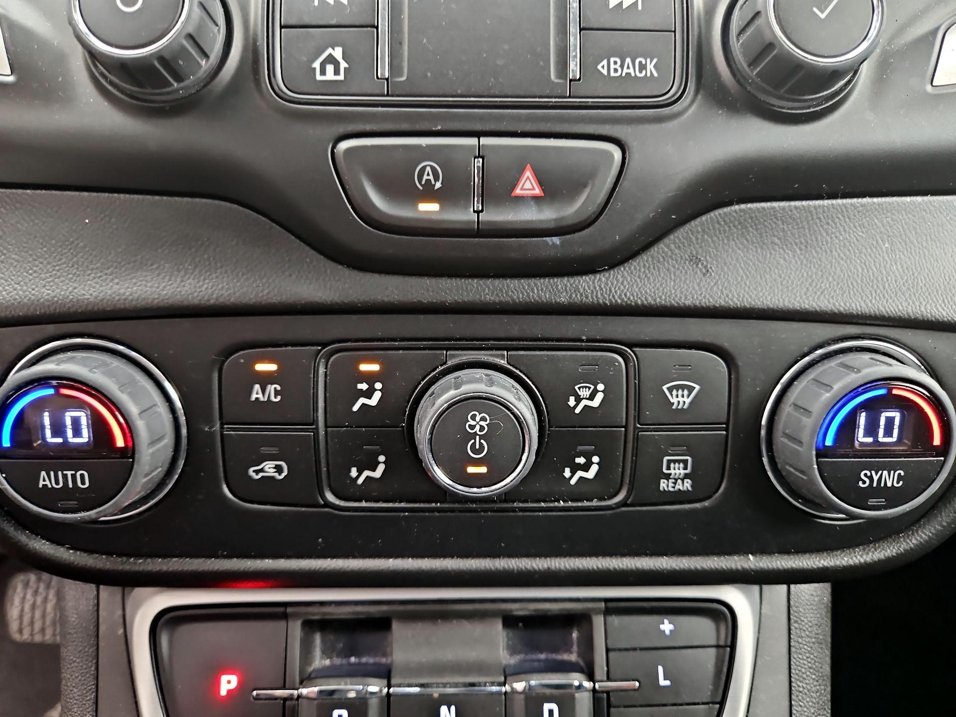Thumbnail: 2022 GMC Terrain - 16