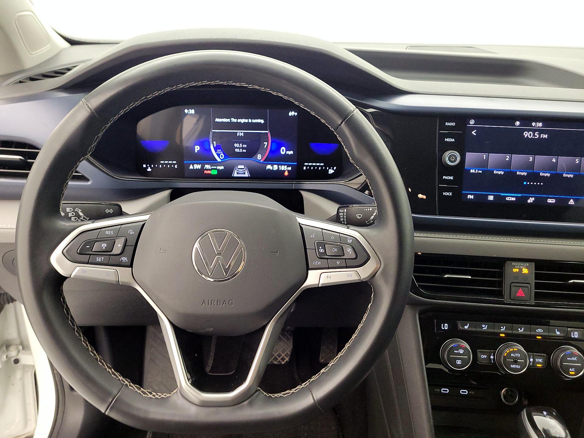 Thumbnail: 2024 Volkswagen Taos - 10