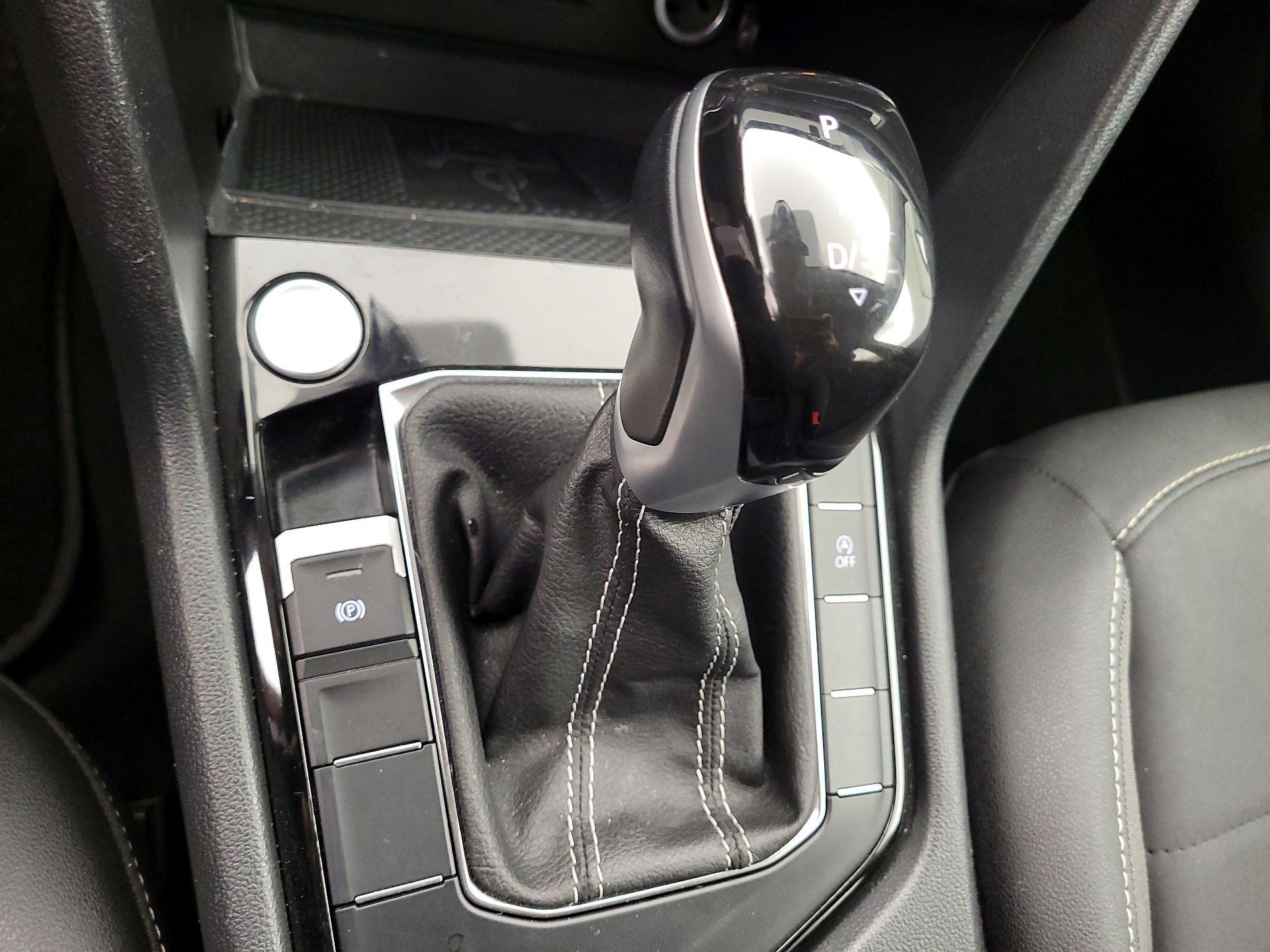 Thumbnail: 2024 Volkswagen Taos - 17