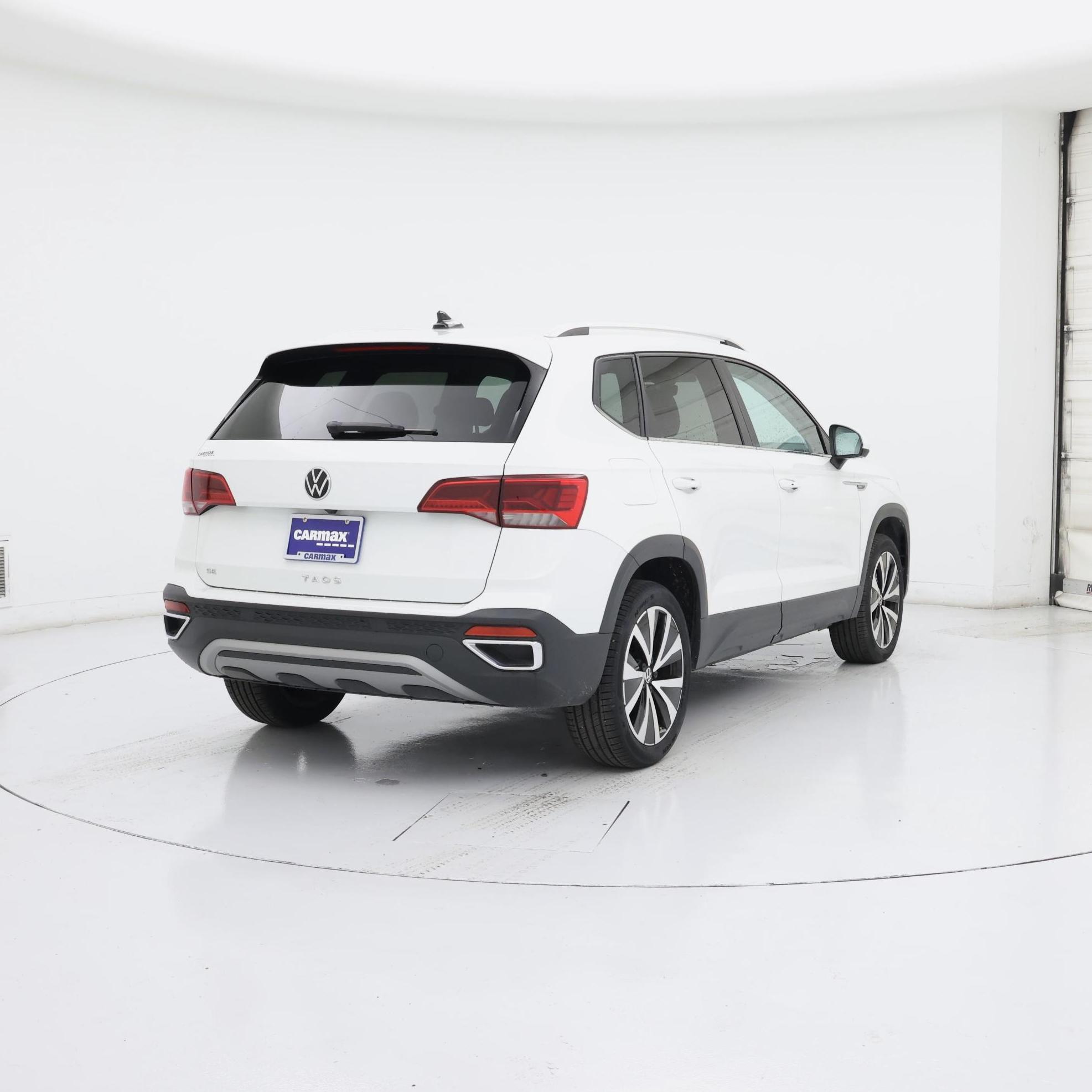 Thumbnail: 2024 Volkswagen Taos - 8