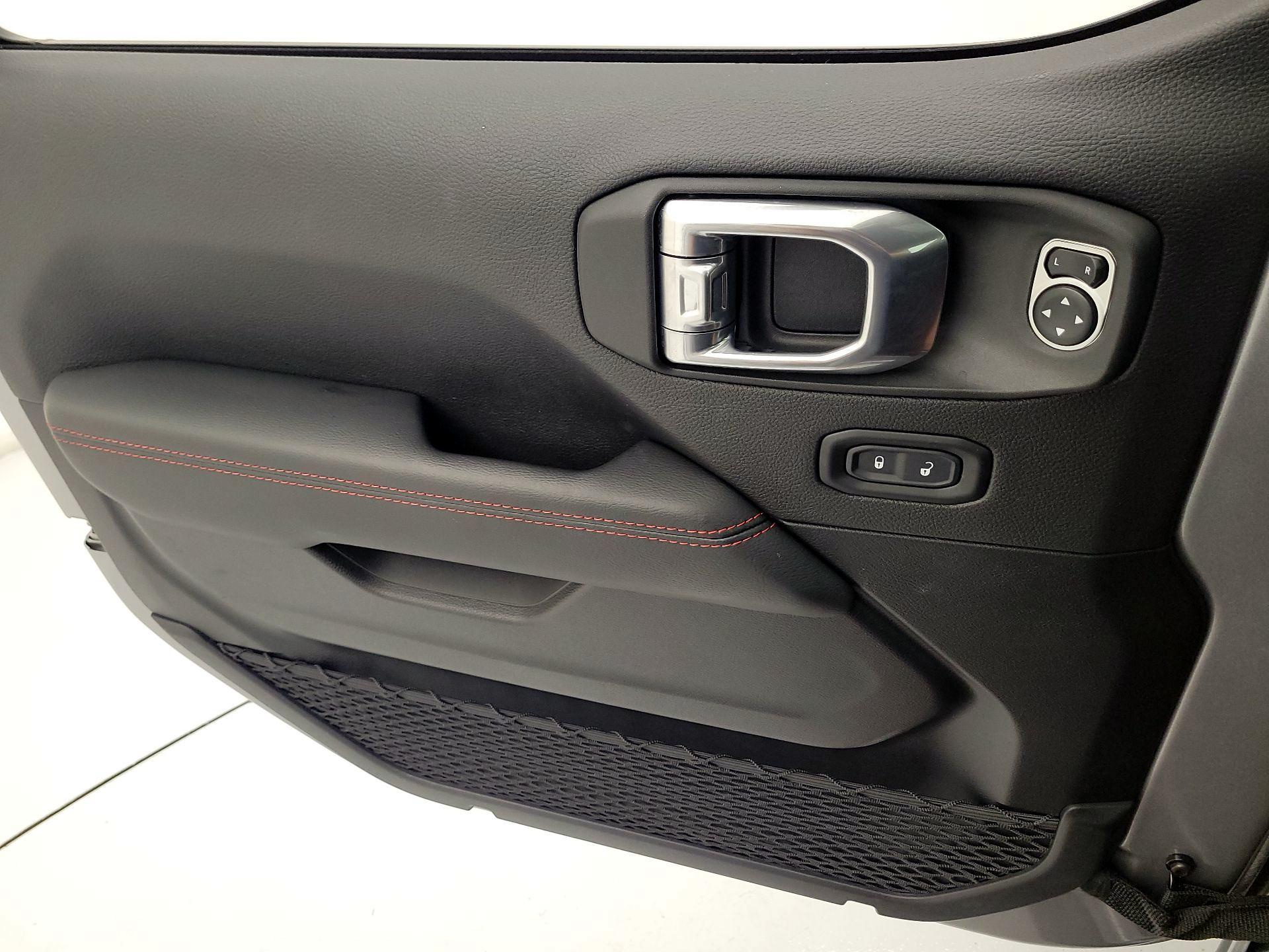 Thumbnail: 2021 Jeep Wrangler - 12