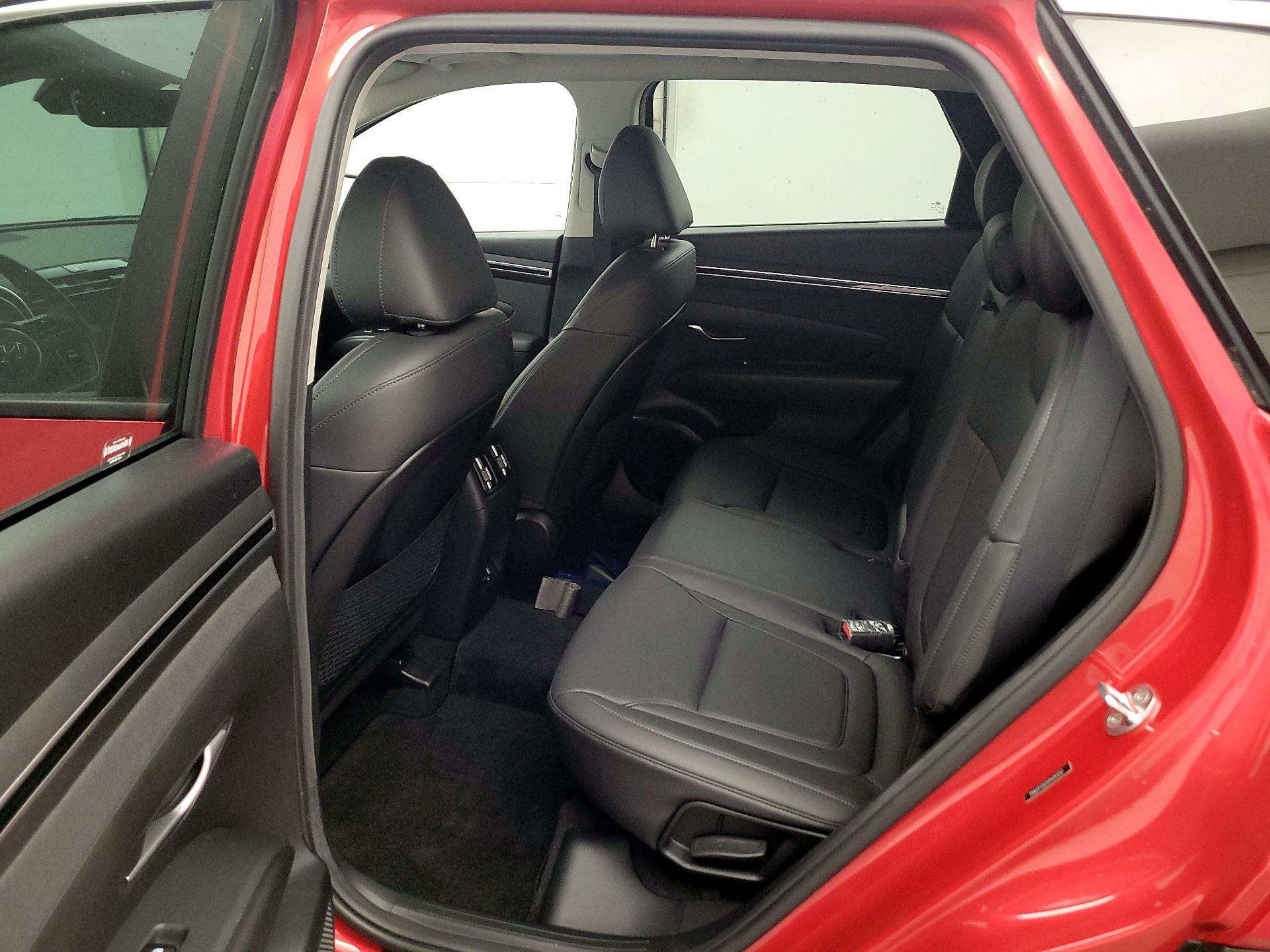 Thumbnail: 2023 Hyundai Tucson - 19