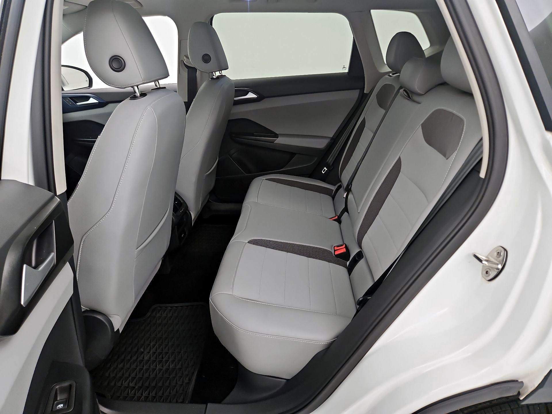 Thumbnail: 2023 Volkswagen Taos - 20