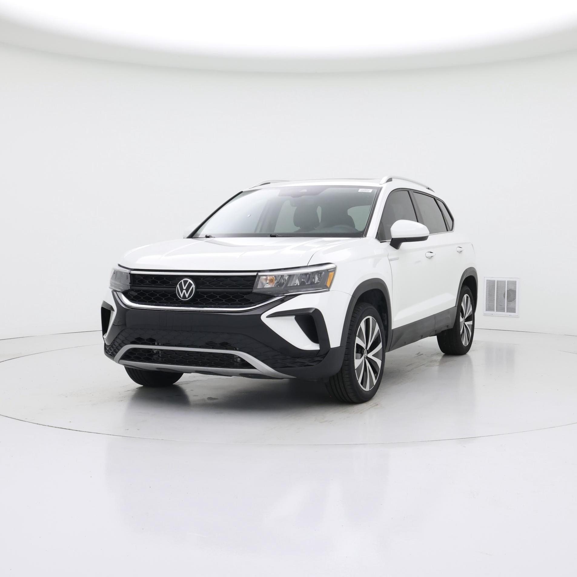 Thumbnail: 2023 Volkswagen Taos - 4