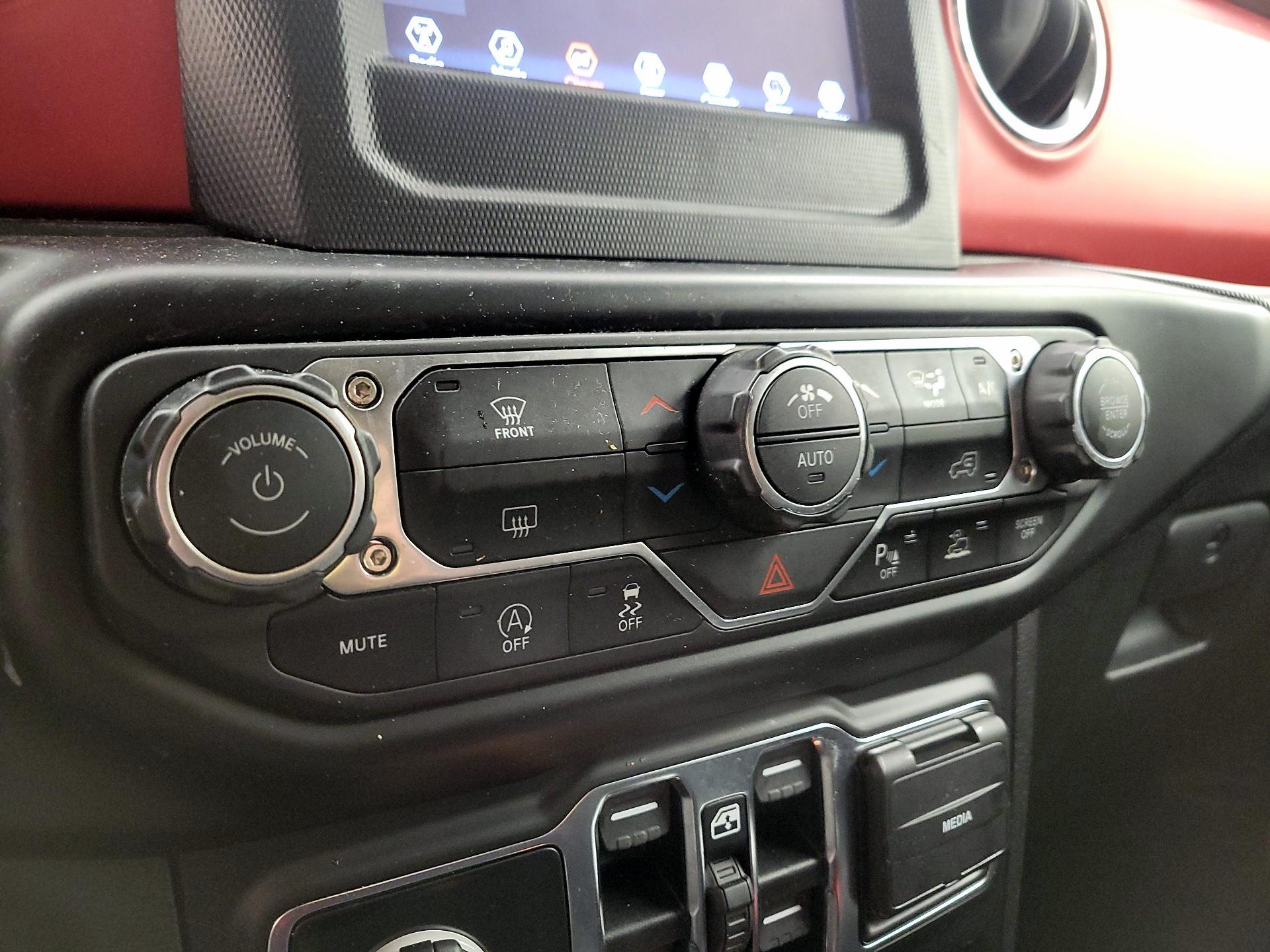 Thumbnail: 2021 Jeep Wrangler - 14