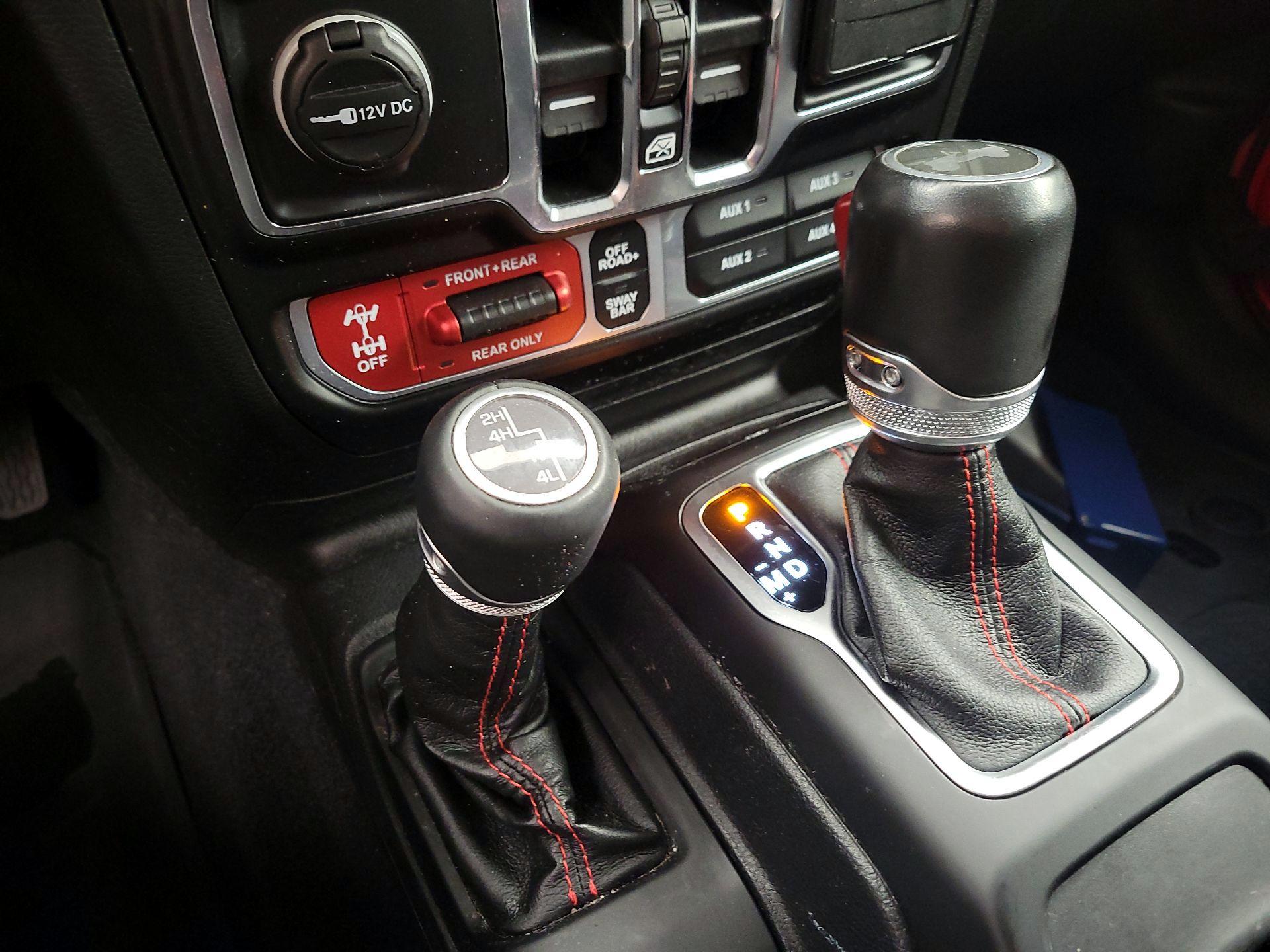 Thumbnail: 2021 Jeep Wrangler - 15