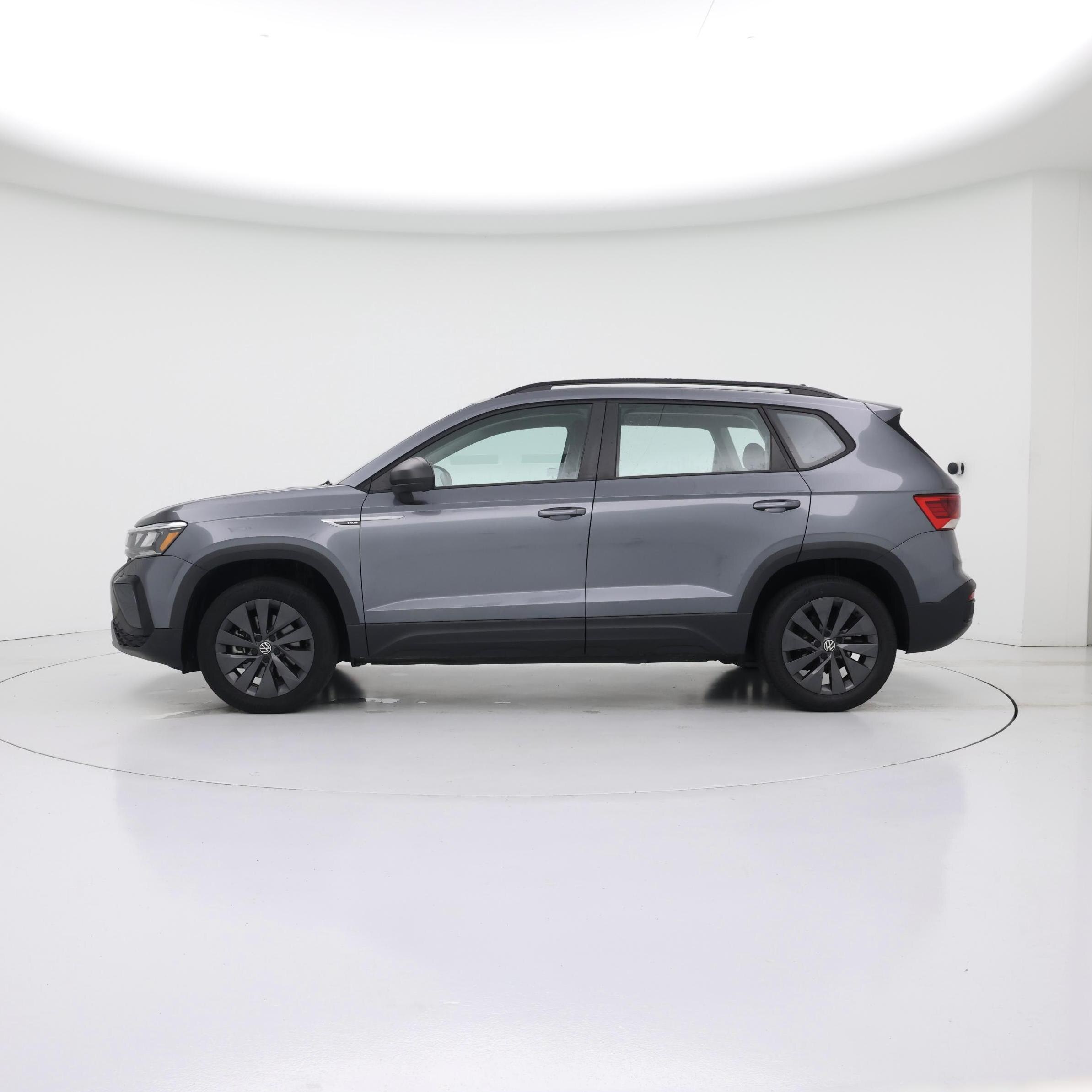 Thumbnail: 2023 Volkswagen Taos - 3