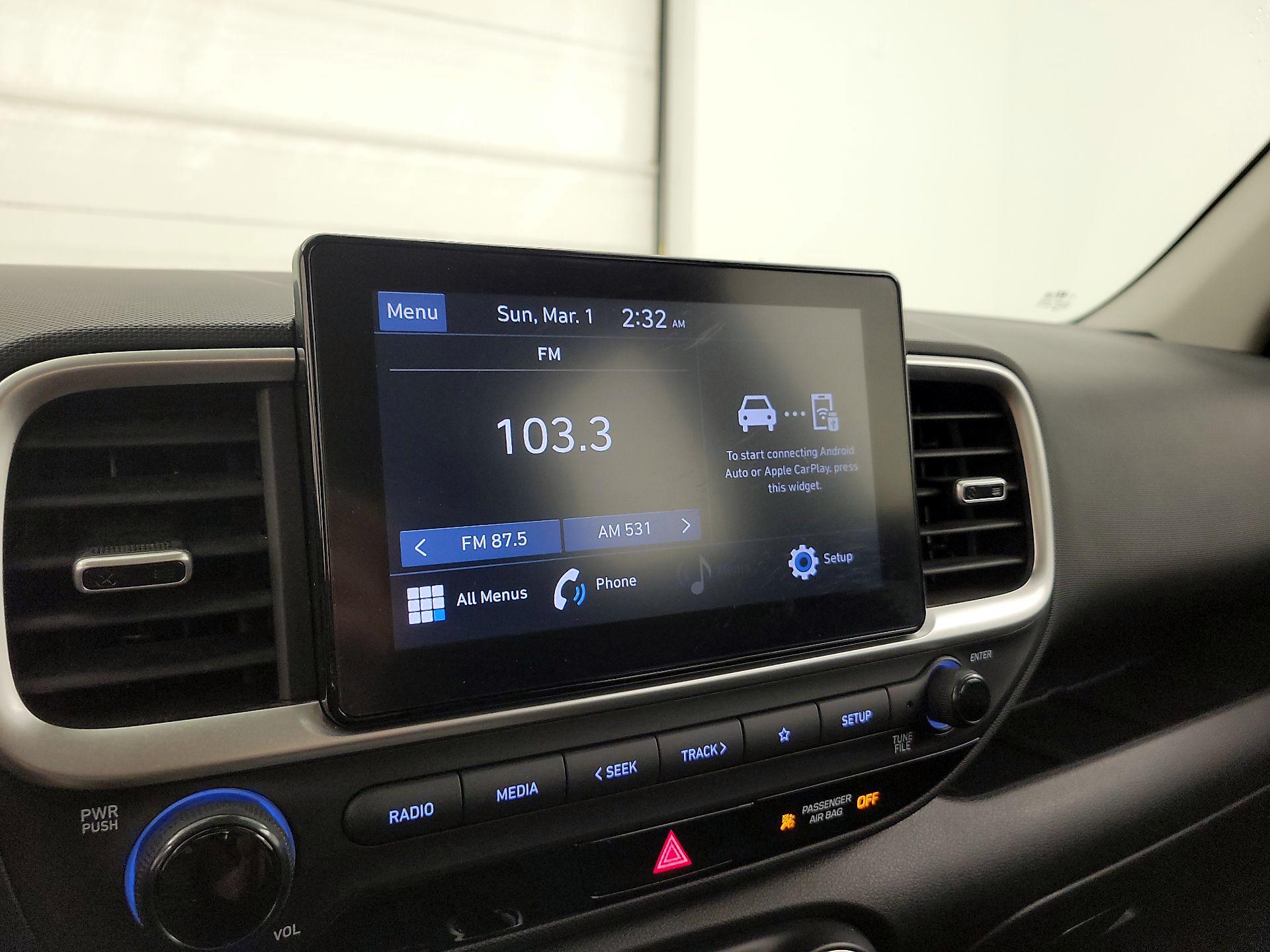 Thumbnail: 2021 Hyundai Venue - 13