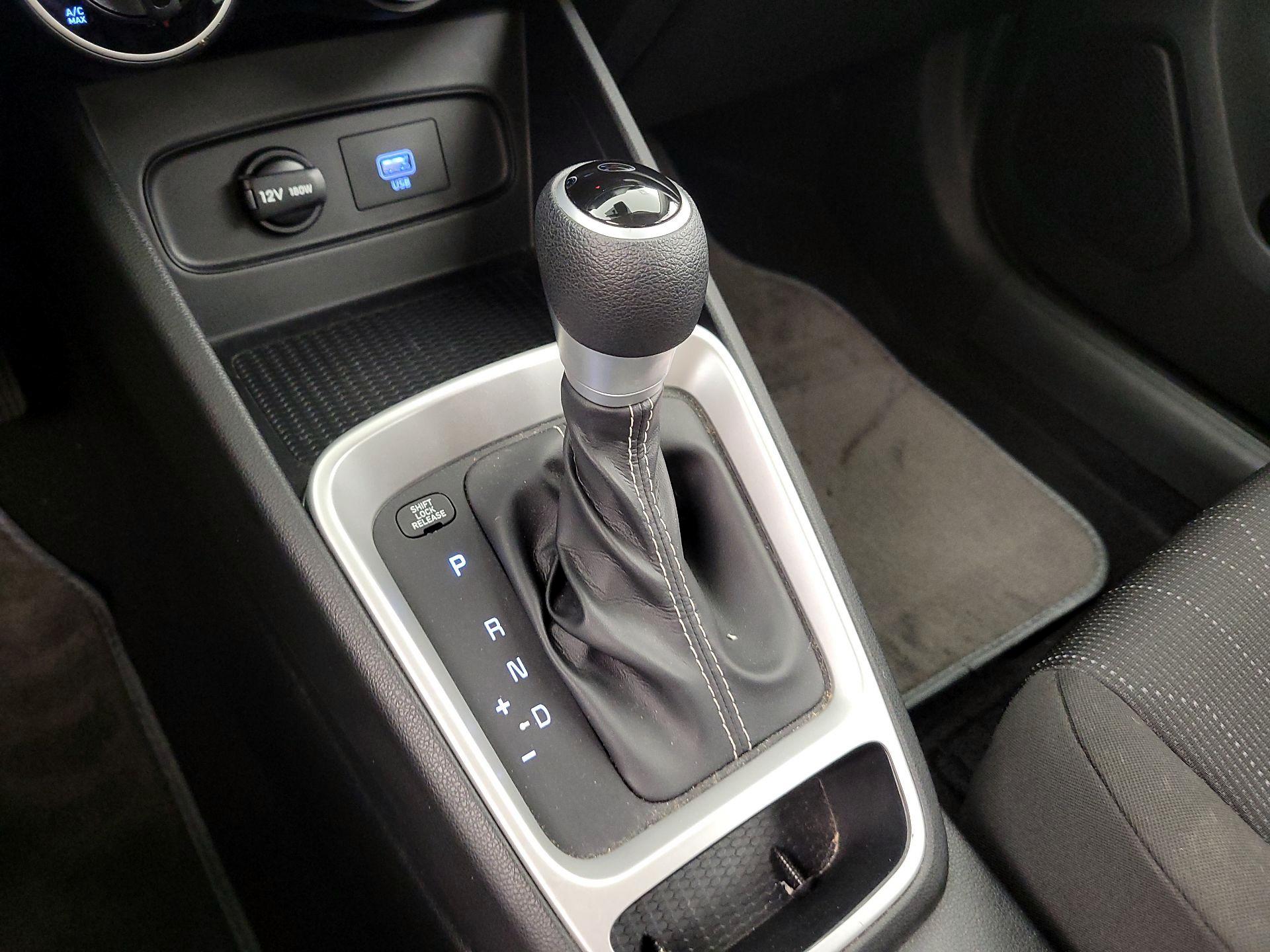 Thumbnail: 2021 Hyundai Venue - 15