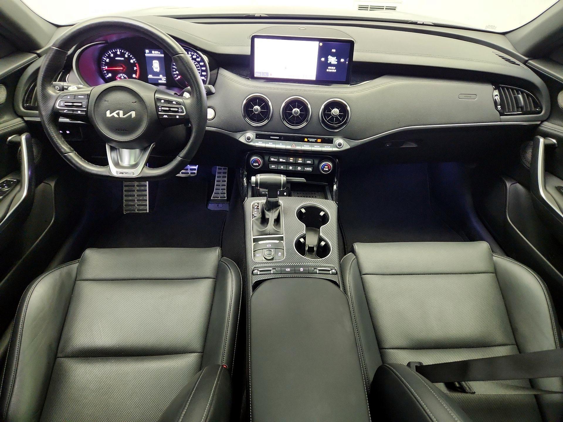 Thumbnail: 2023 Kia Stinger - 9