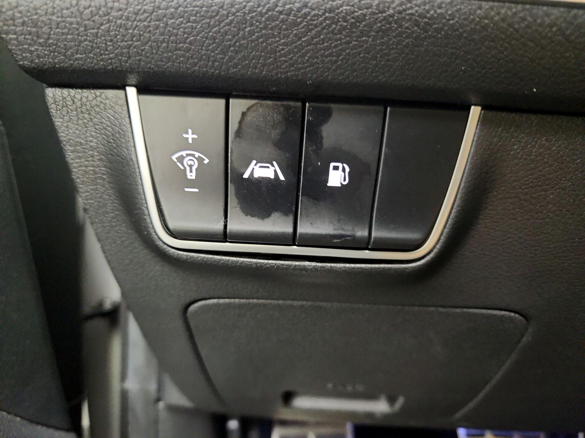 Thumbnail: 2023 Kia Stinger - 13