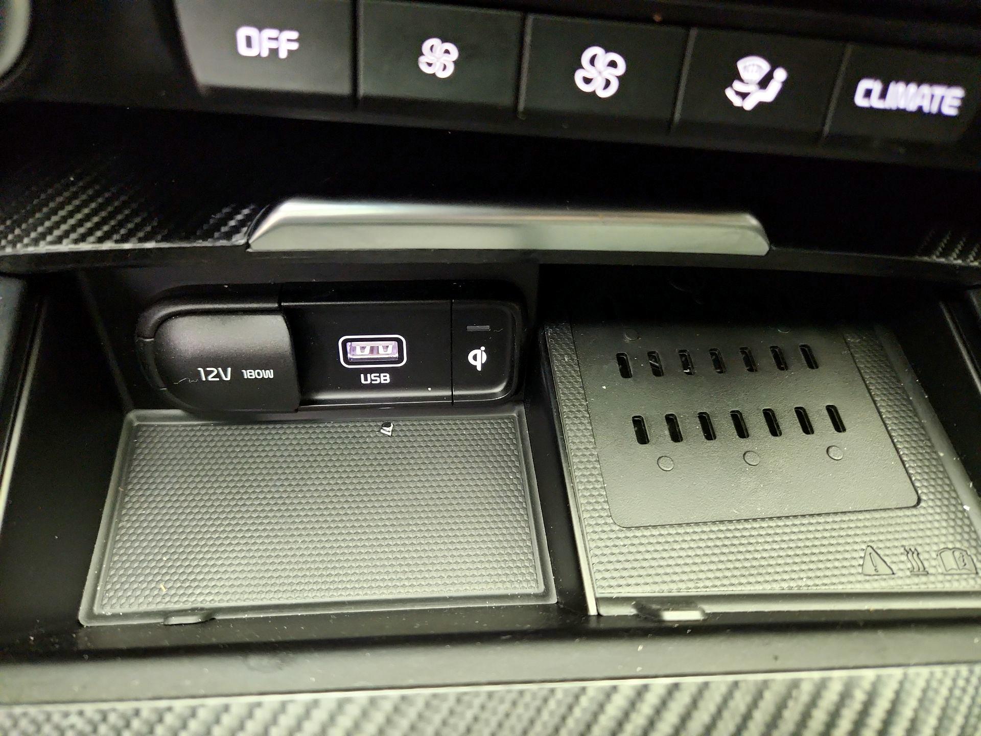 Thumbnail: 2023 Kia Stinger - 19