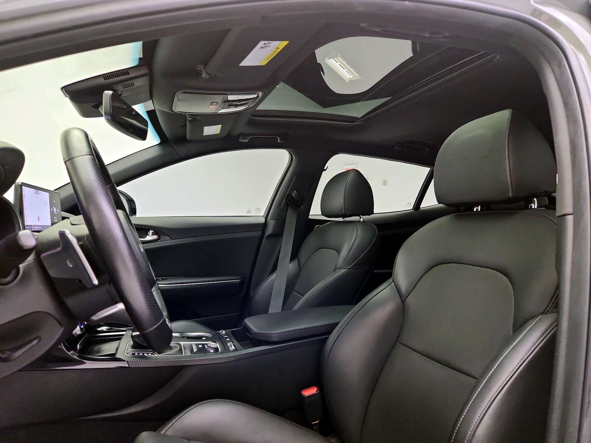 Thumbnail: 2023 Kia Stinger - 20