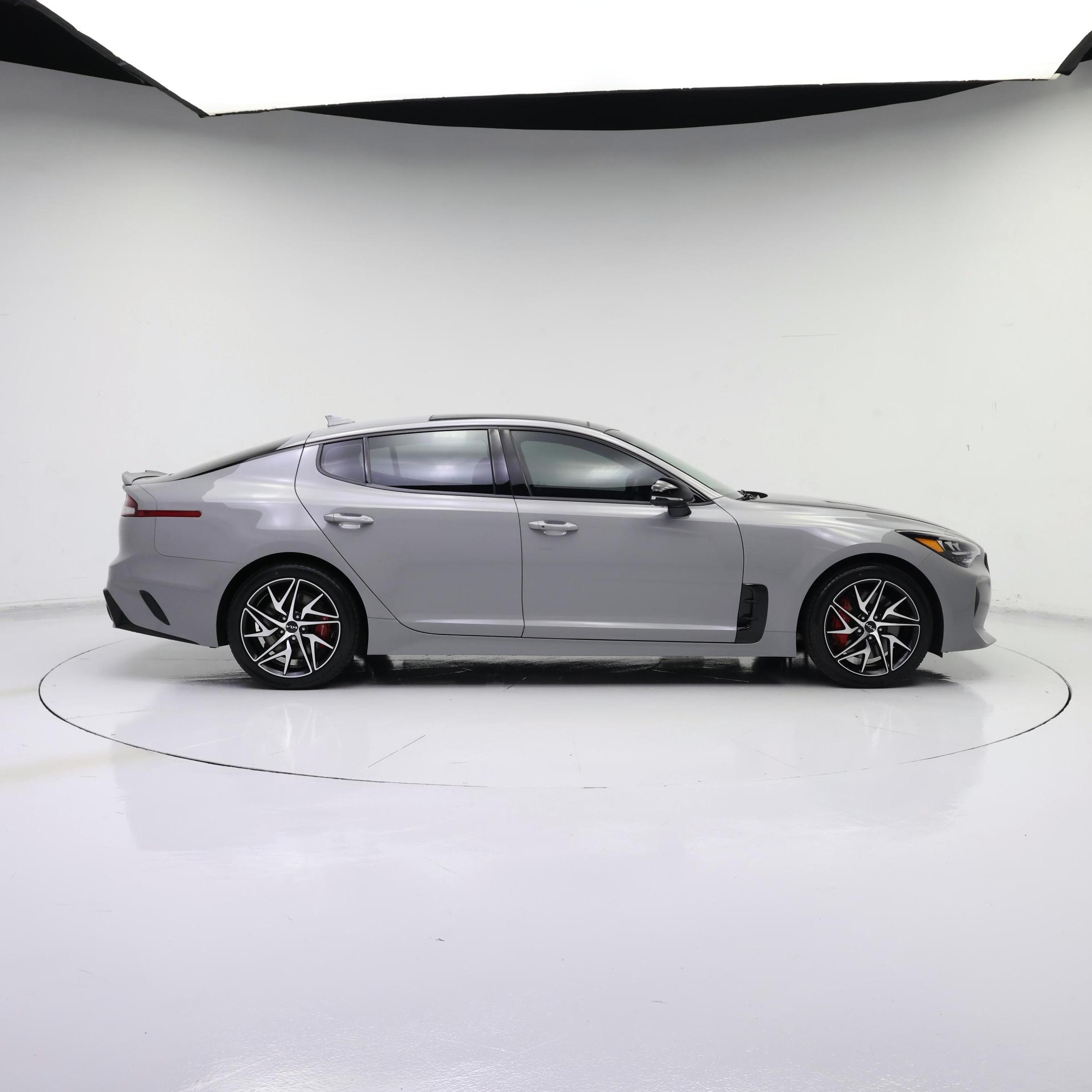 Thumbnail: 2023 Kia Stinger - 7