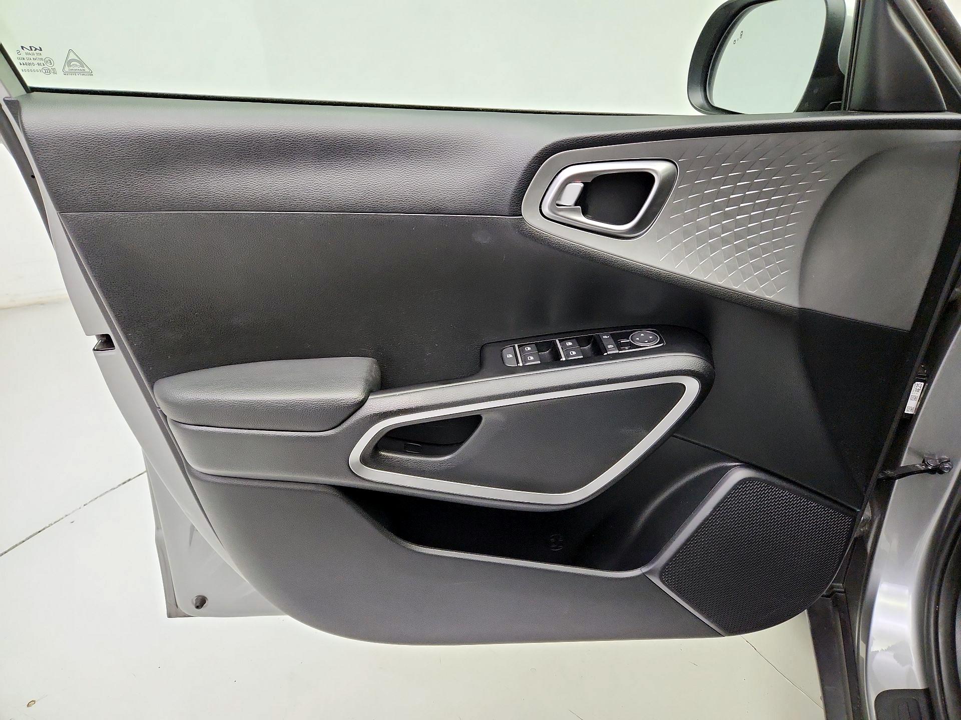 Thumbnail: 2025 Kia Soul - 12