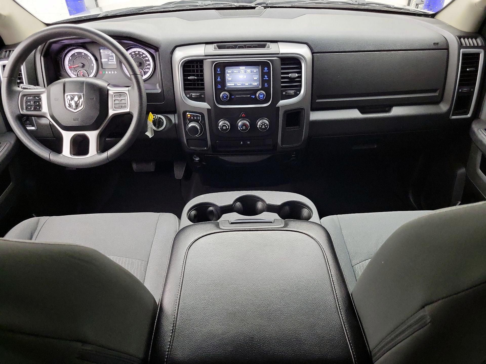 Thumbnail: 2024 RAM 1500 Classic - 9