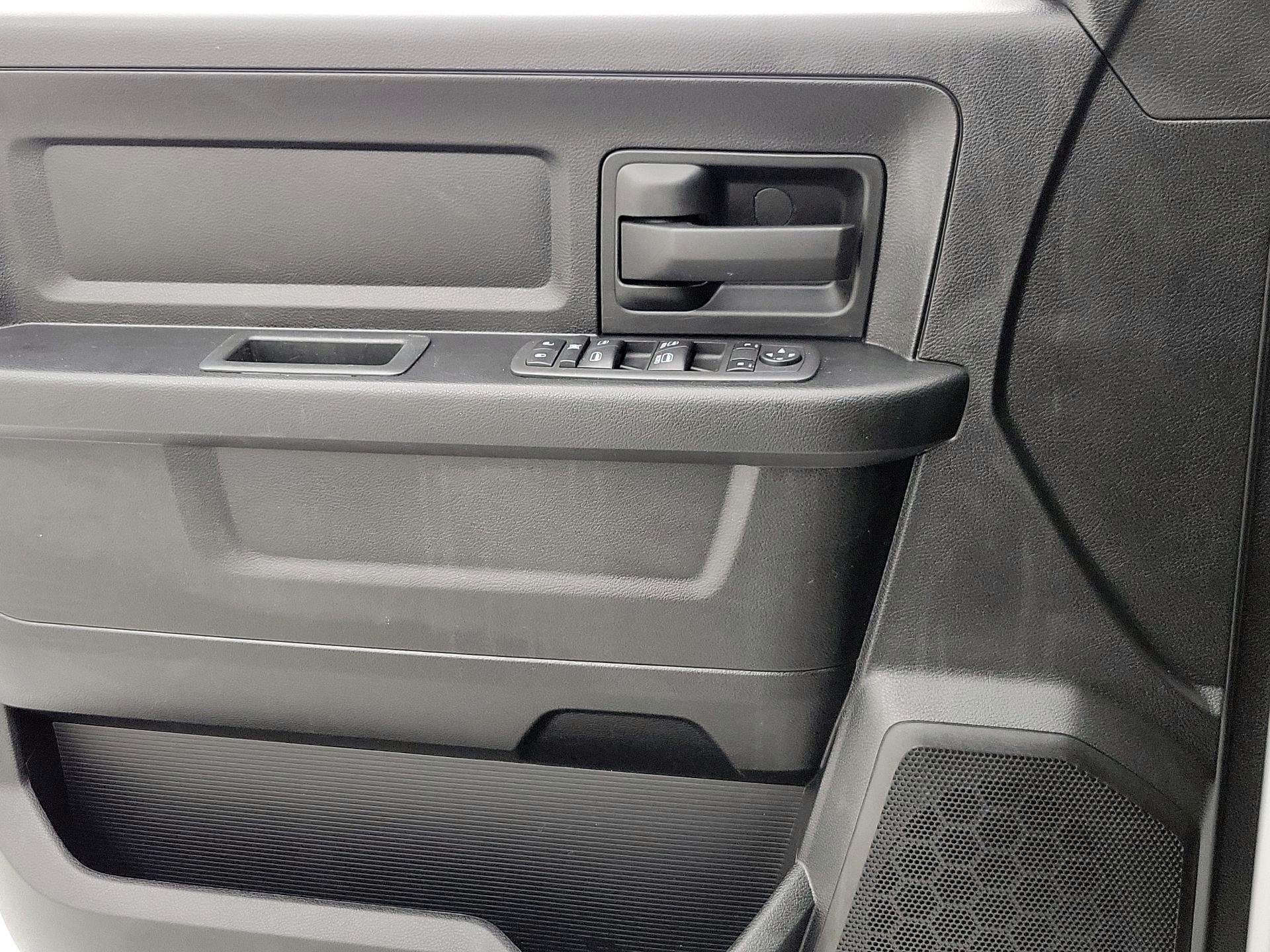 Thumbnail: 2022 RAM 1500 Classic - 12