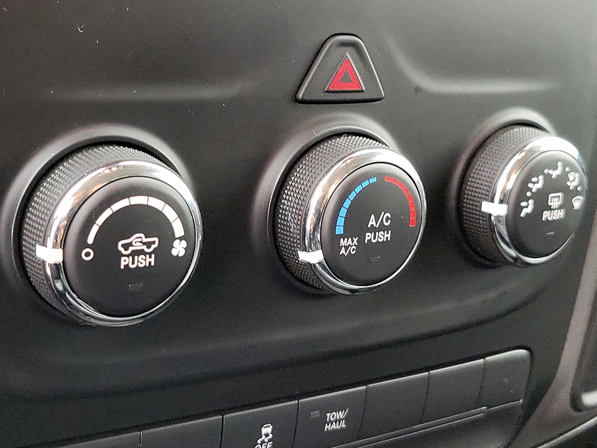 Thumbnail: 2022 RAM 1500 Classic - 16