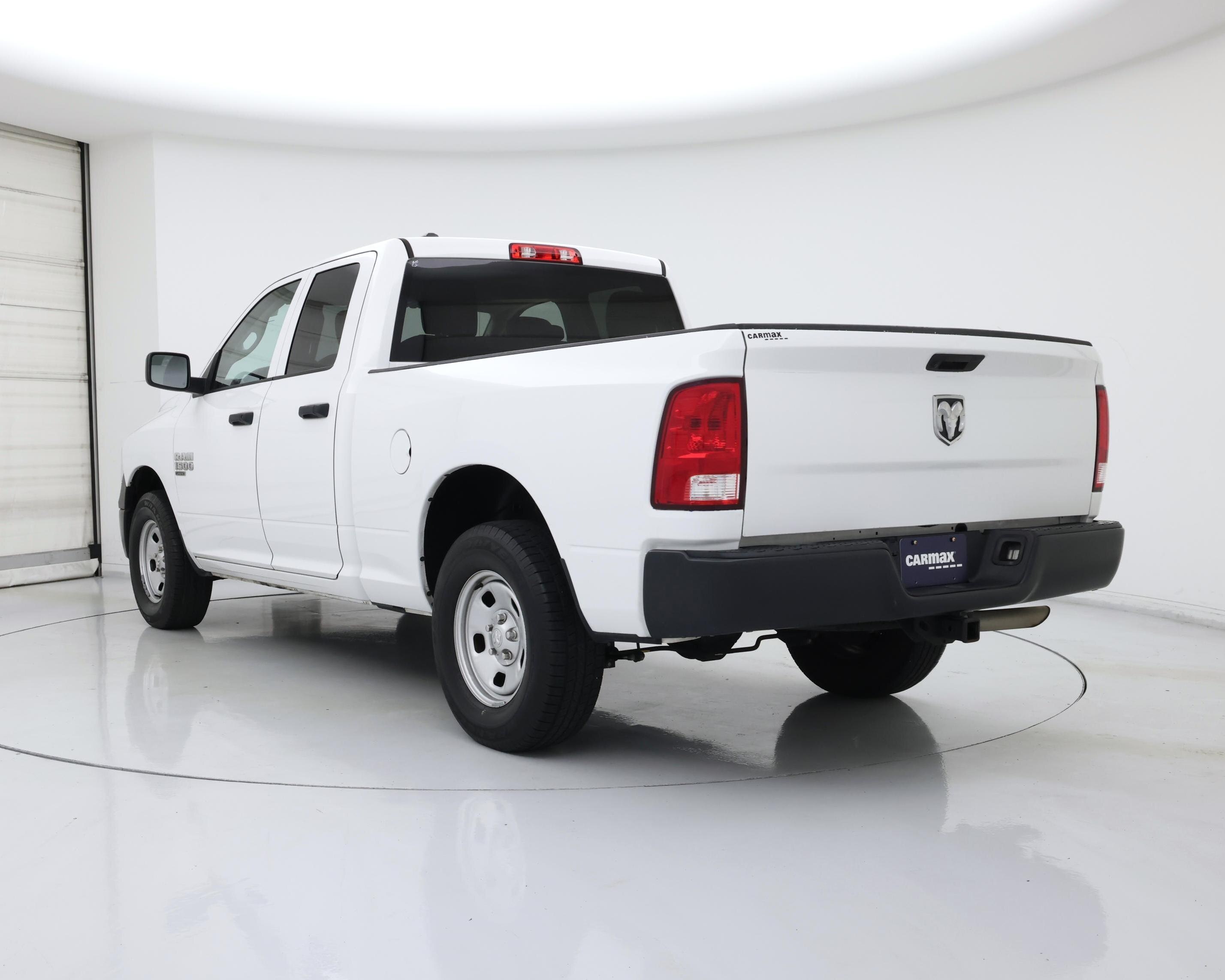 Thumbnail: 2022 RAM 1500 Classic - 2