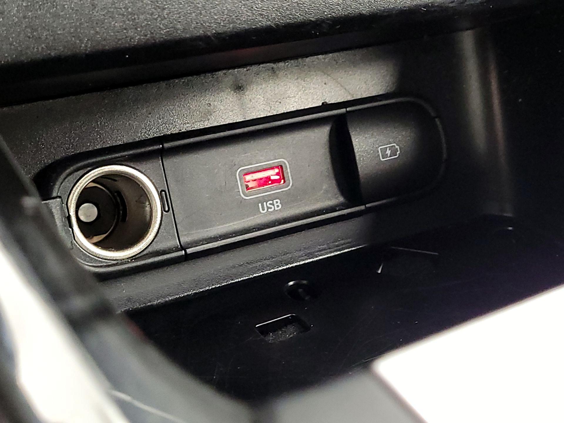 Thumbnail: 2022 Kia Forte - 18